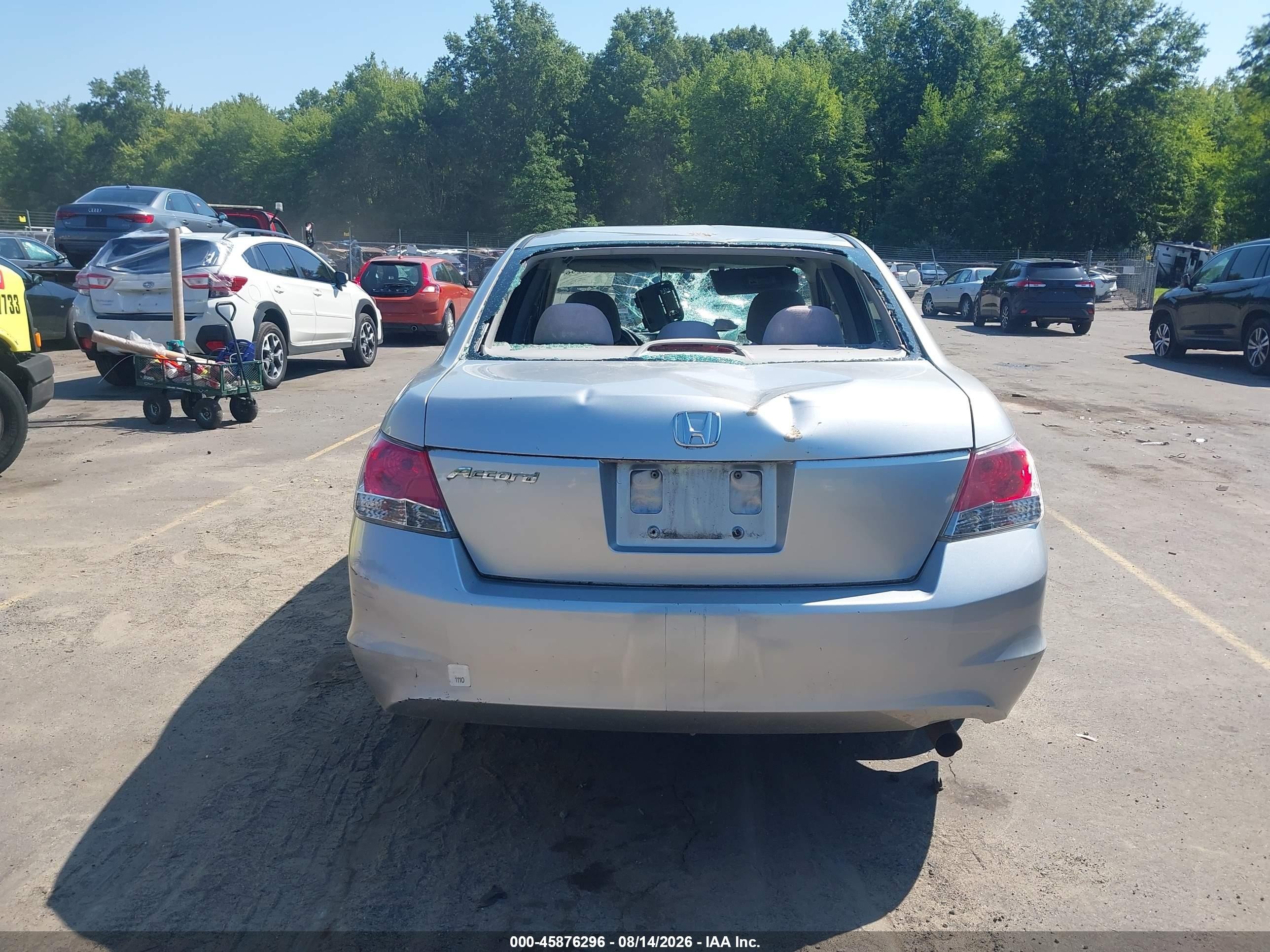 2010 Honda Accord 2.4 Lx Silver vin: 1HGCP2F39AA121466