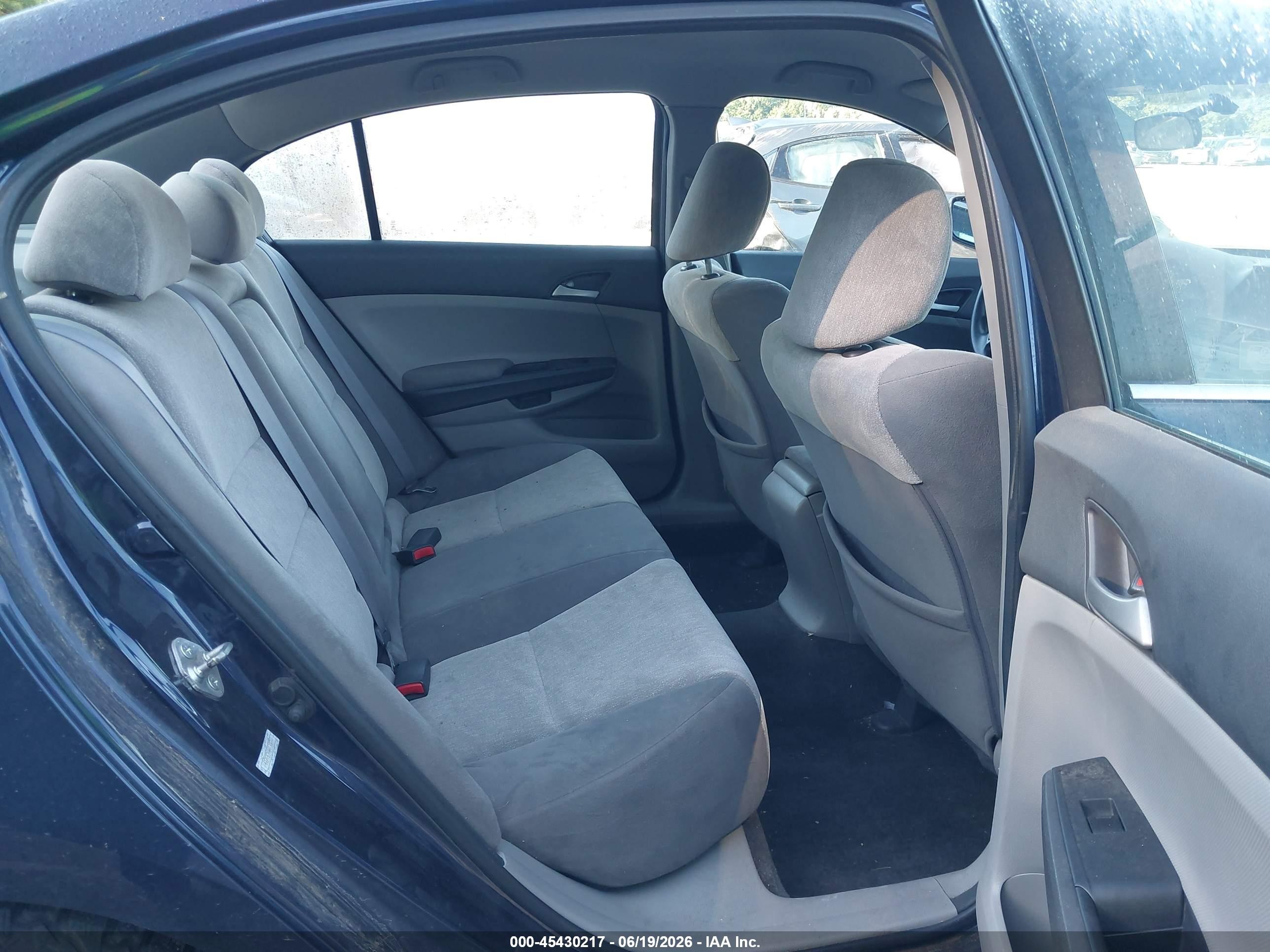 2010 Honda Accord 2.4 Lx Navy vin: 1HGCP2F39AA130877