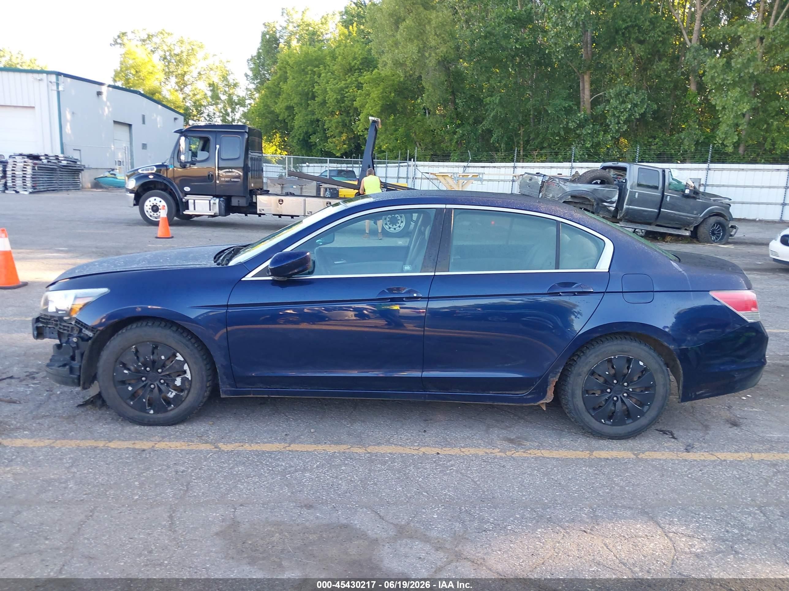 2010 Honda Accord 2.4 Lx Navy vin: 1HGCP2F39AA130877