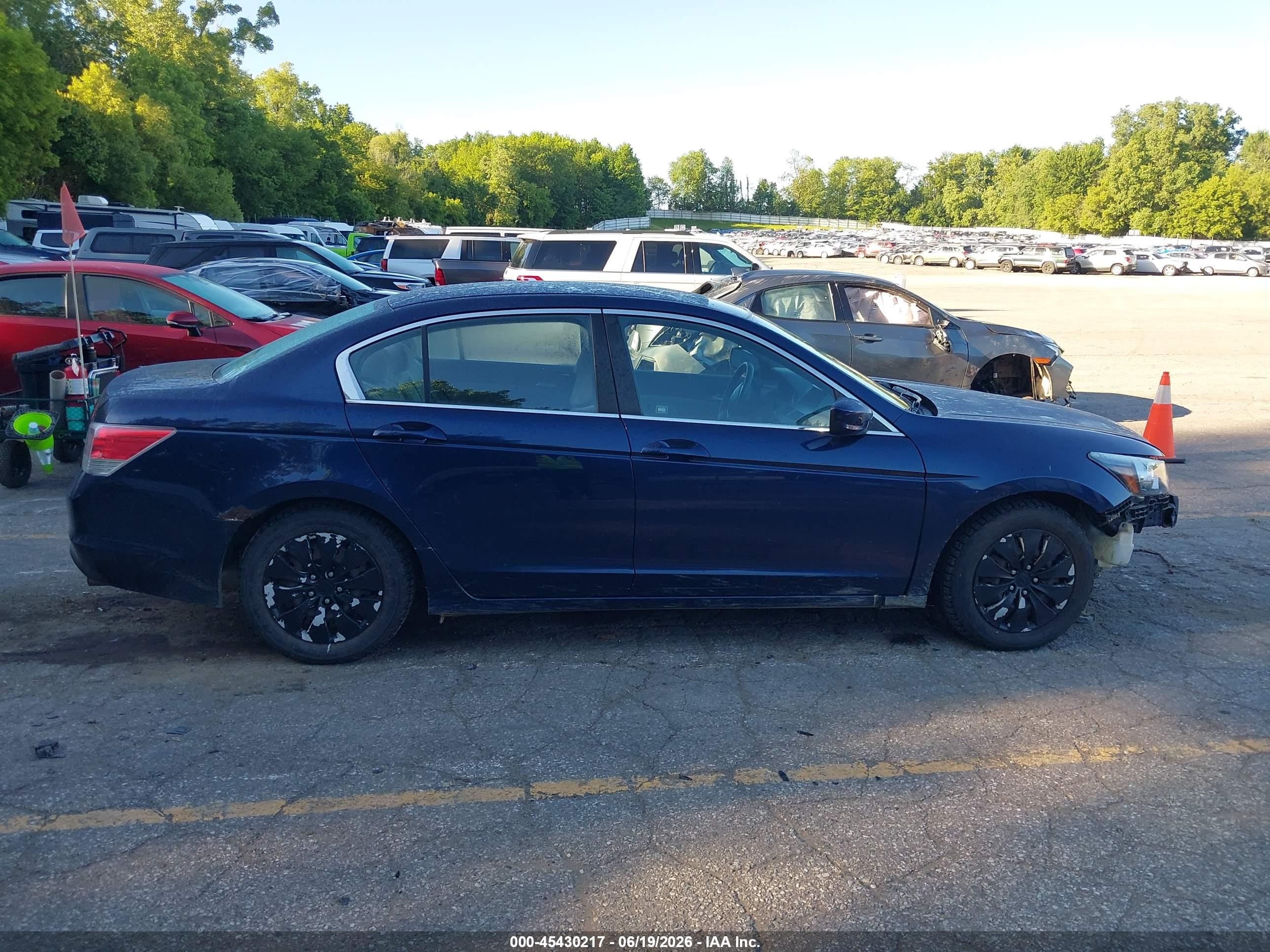 2010 Honda Accord 2.4 Lx Navy vin: 1HGCP2F39AA130877