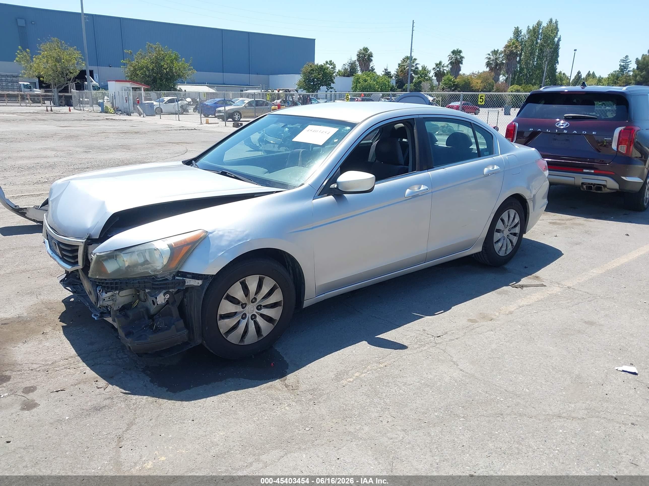 2010 Honda Accord 2.4 Lx Silver vin: 1HGCP2F39AA133598