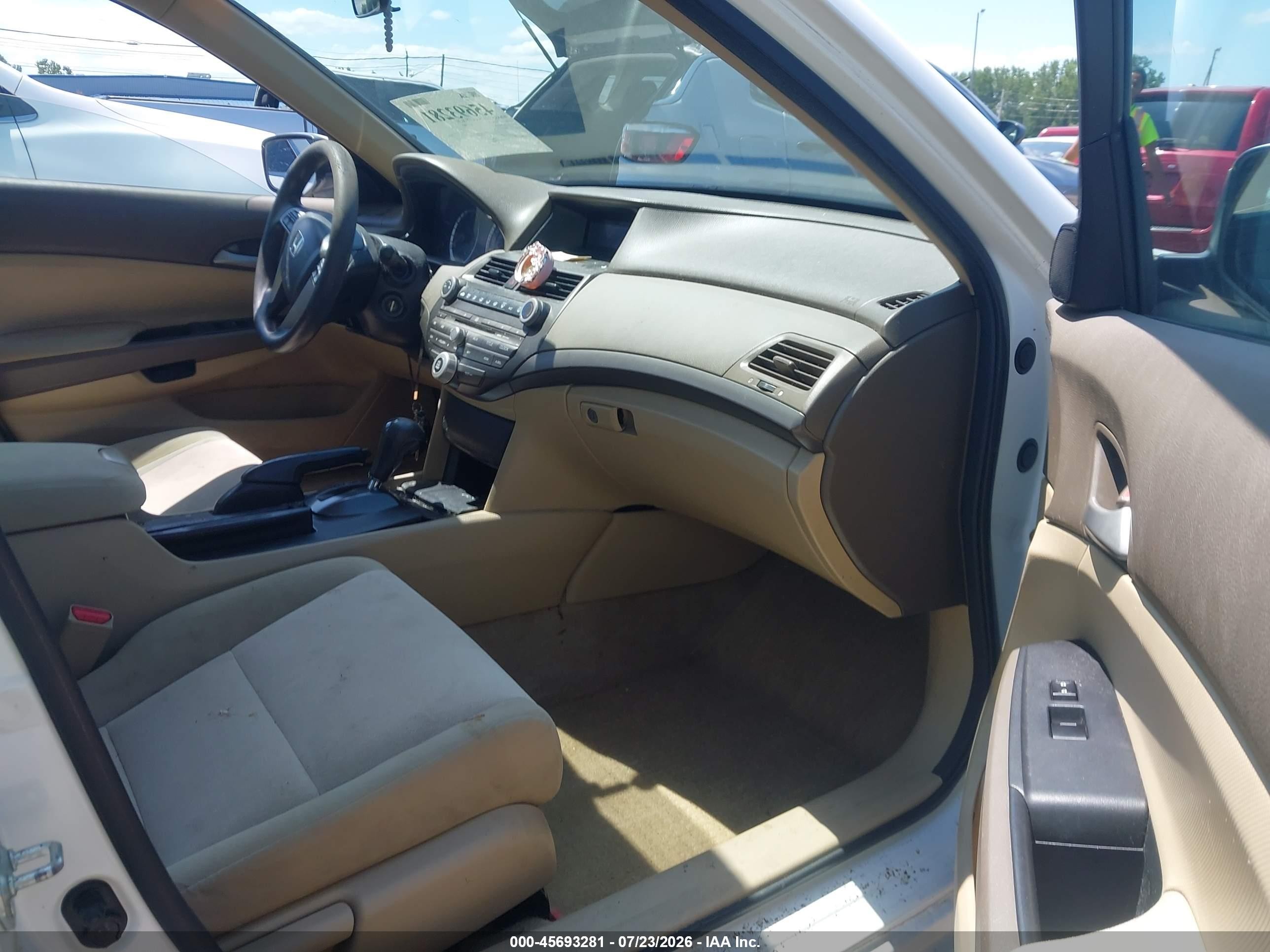 2010 Honda Accord 2.4 Lx Белый vin: 1HGCP2F39AA141720