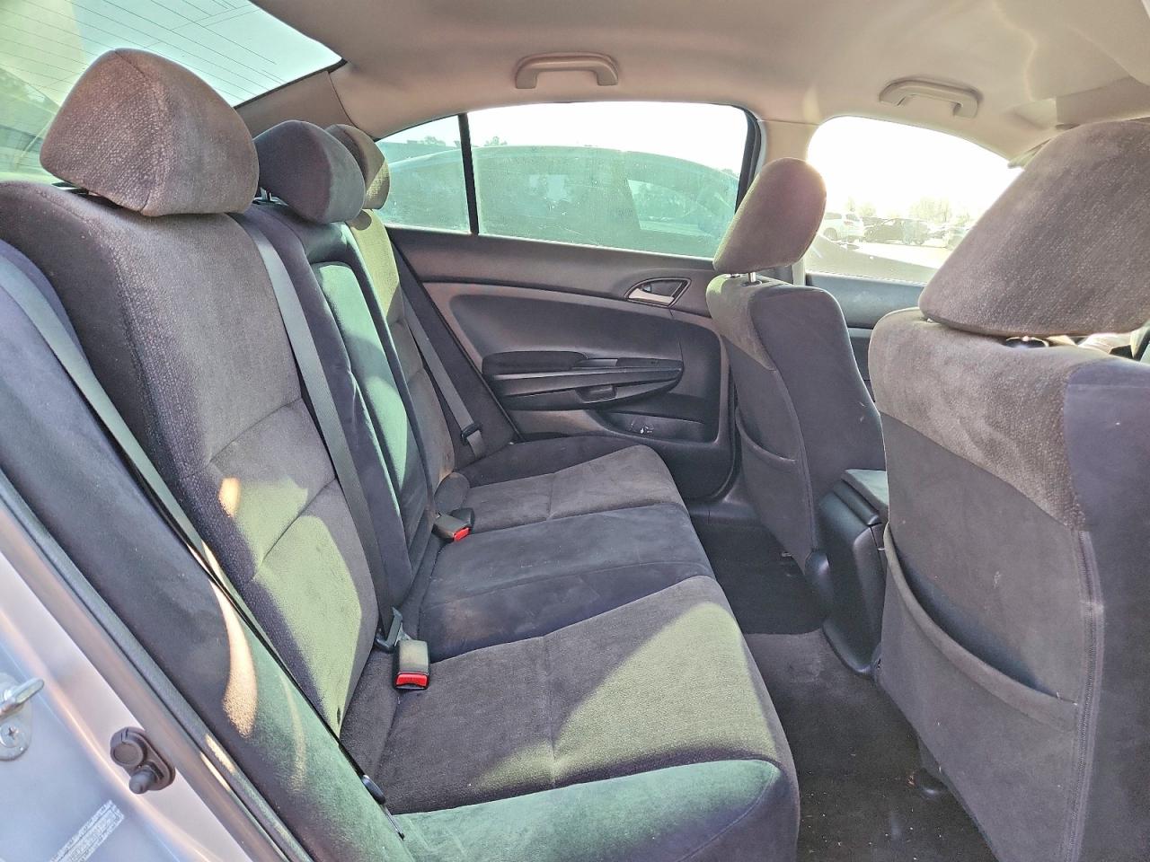 2010 Honda Accord Lx Серебряный vin: 1HGCP2F39AA173292