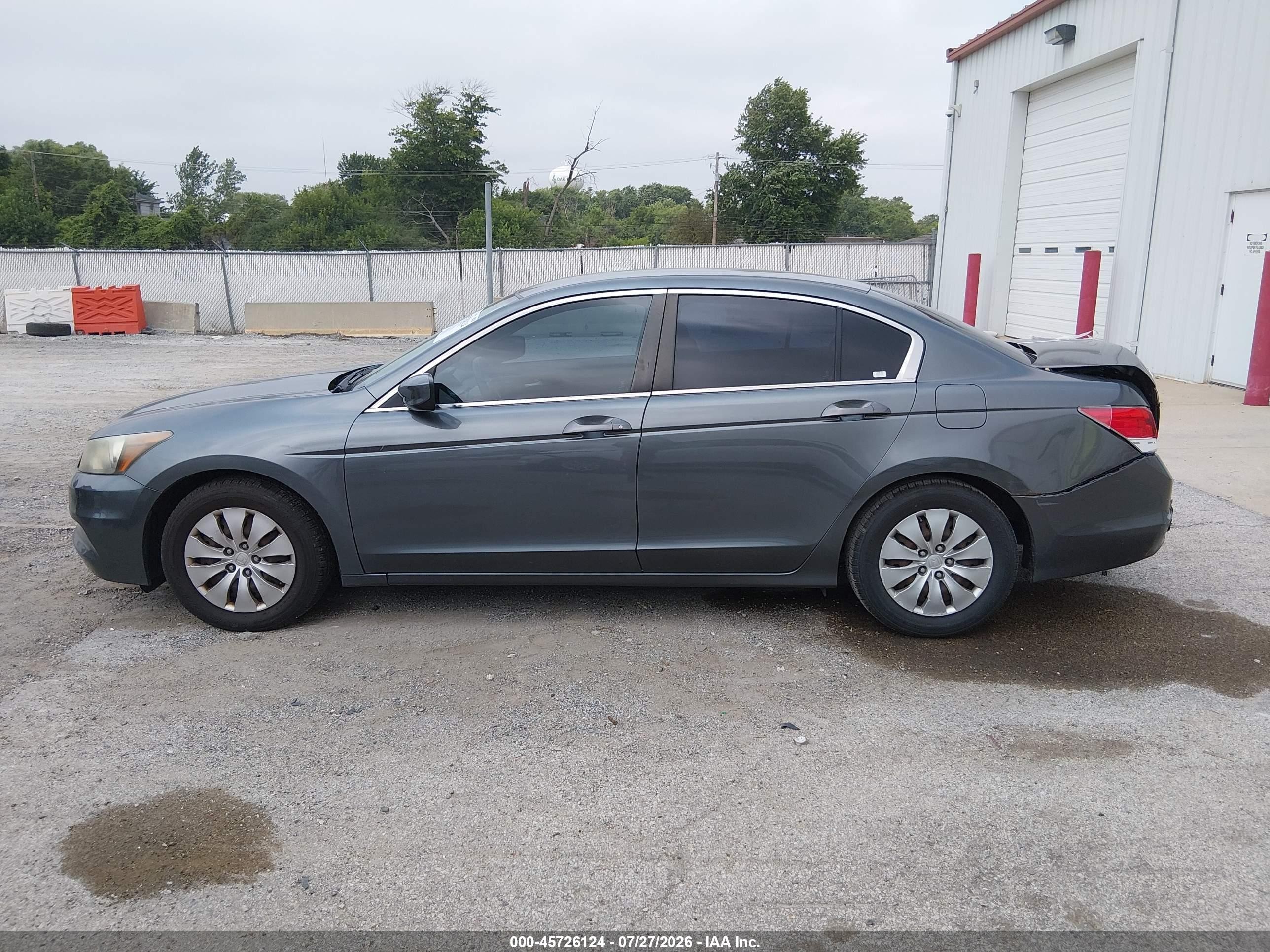 2011 Honda Accord 2.4 Lx Silver vin: 1HGCP2F39BA005072