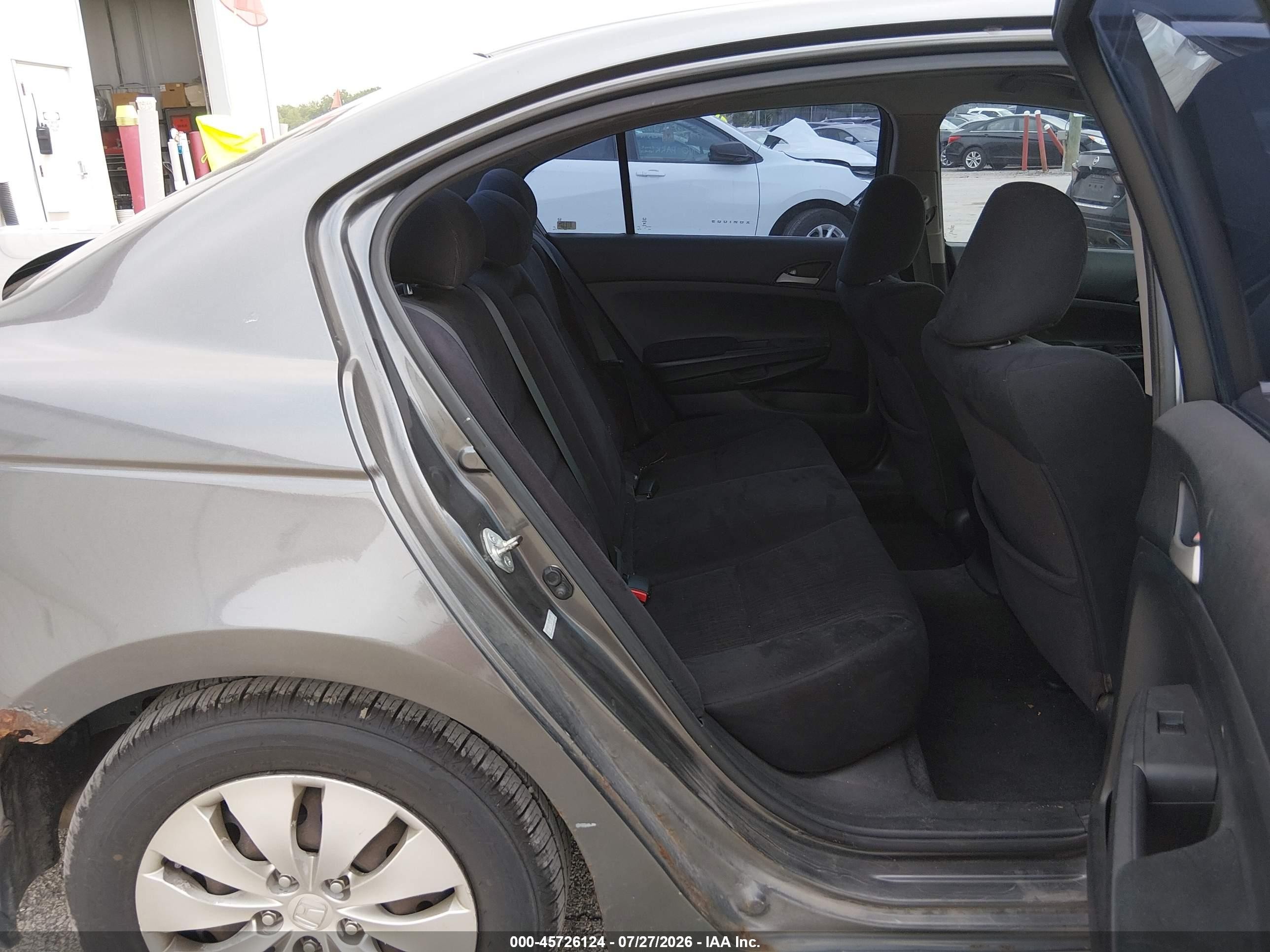 2011 Honda Accord 2.4 Lx Silver vin: 1HGCP2F39BA005072