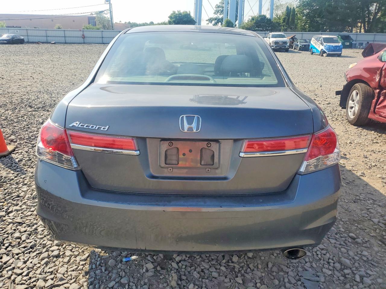 2011 Honda Accord Lx Silver vin: 1HGCP2F39BA018274