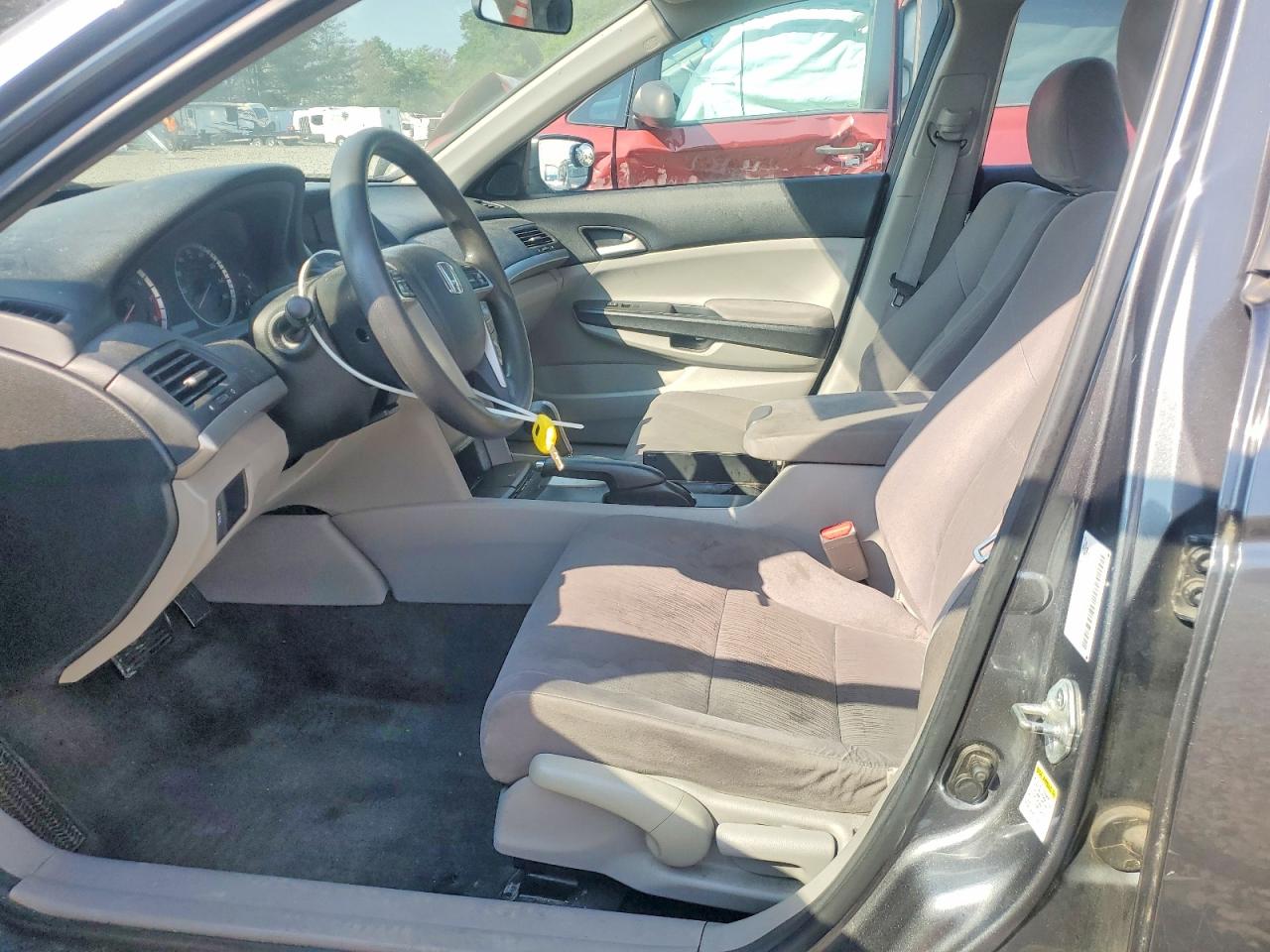 2011 Honda Accord Lx Silver vin: 1HGCP2F39BA018274