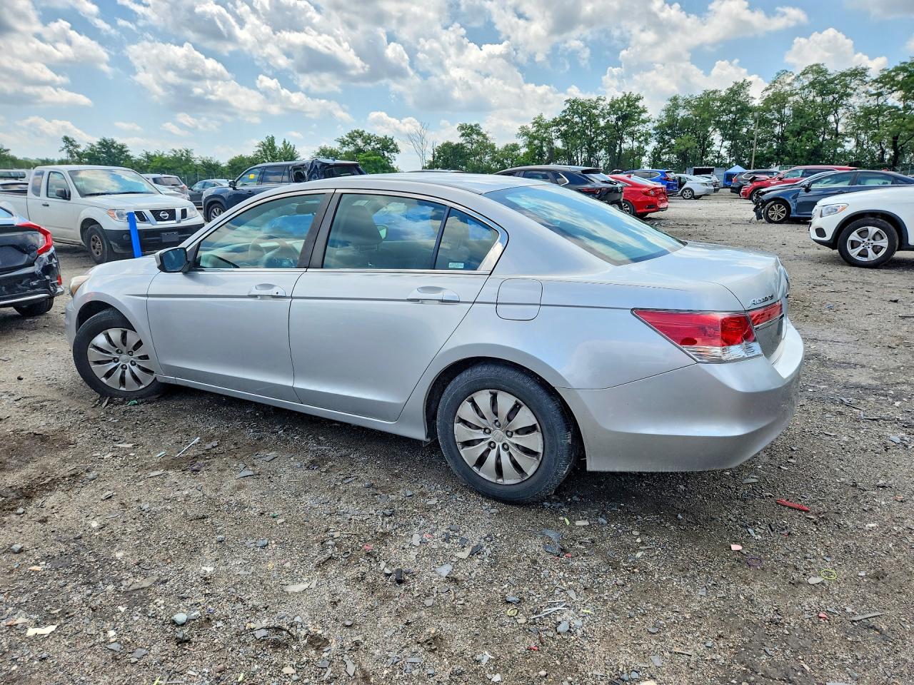 2011 Honda Accord Lx Silver vin: 1HGCP2F39BA054904