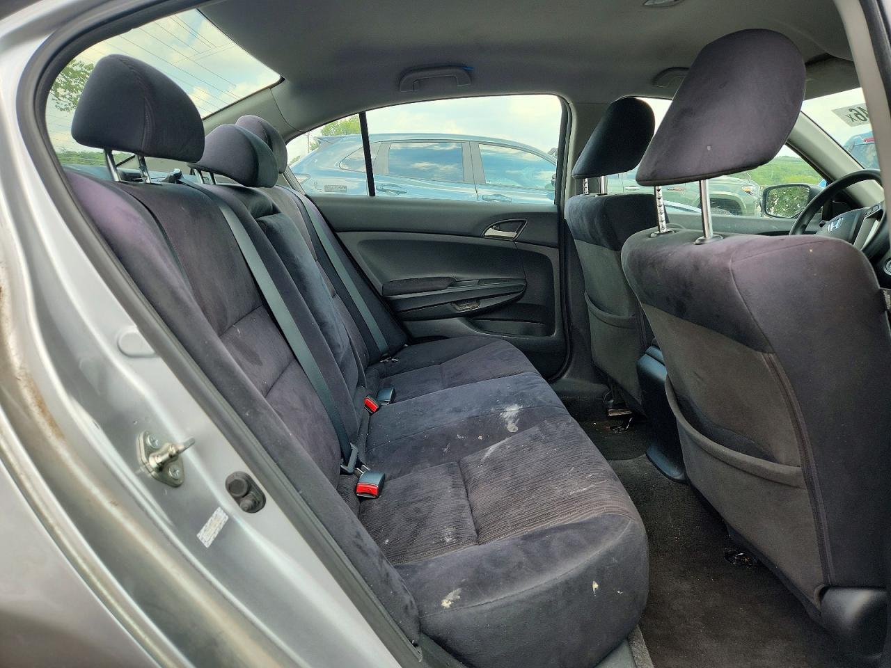 2011 Honda Accord Lx Silver vin: 1HGCP2F39BA054904