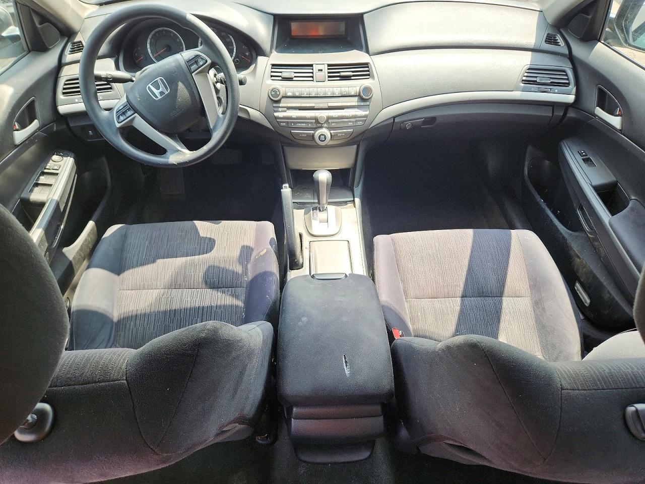 2011 Honda Accord Lx Silver vin: 1HGCP2F39BA054904