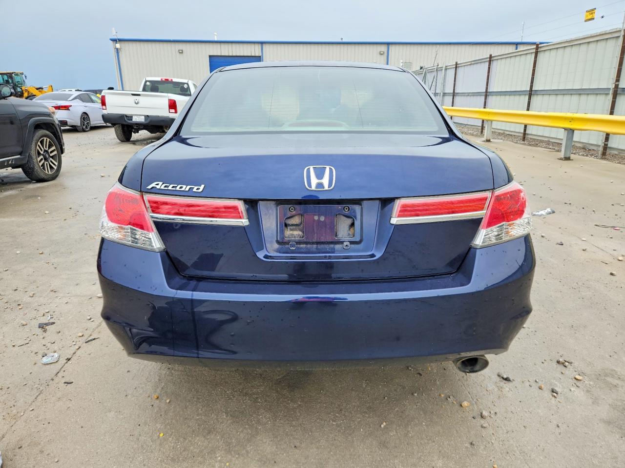 2011 Honda Accord Lx Blue vin: 1HGCP2F39BA102143