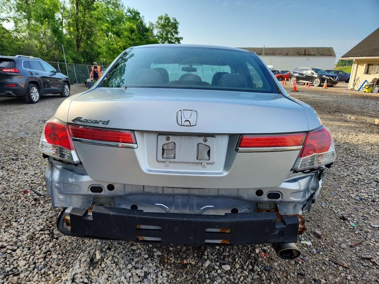 2011 Honda Accord Lx Silver vin: 1HGCP2F39BA102899