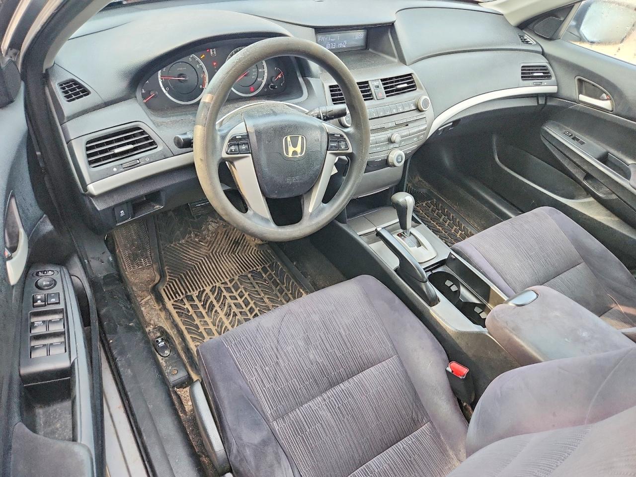 2011 Honda Accord Lx Silver vin: 1HGCP2F39BA102899