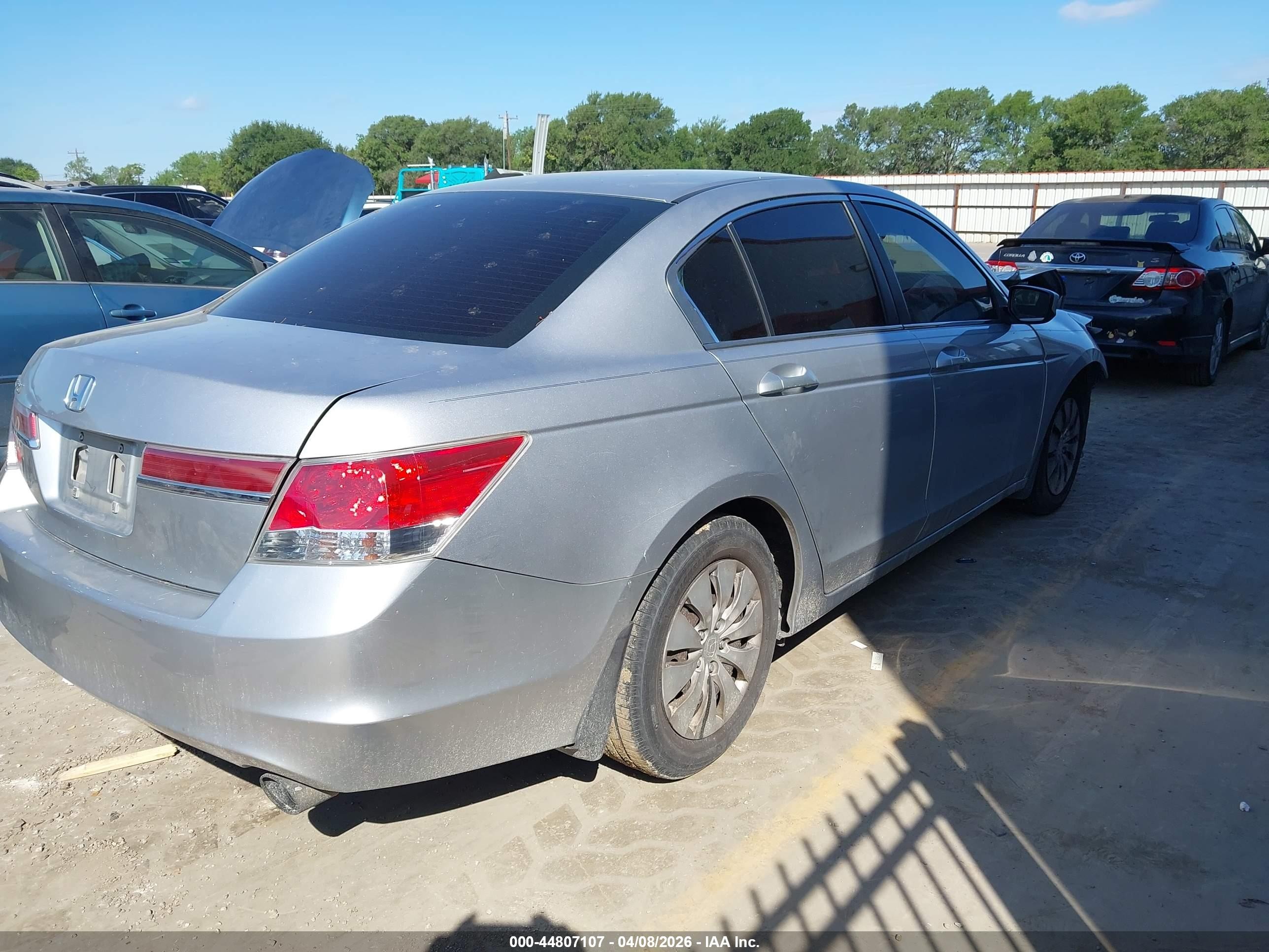 2011 Honda Accord 2.4 Lx Silver vin: 1HGCP2F39BA110856