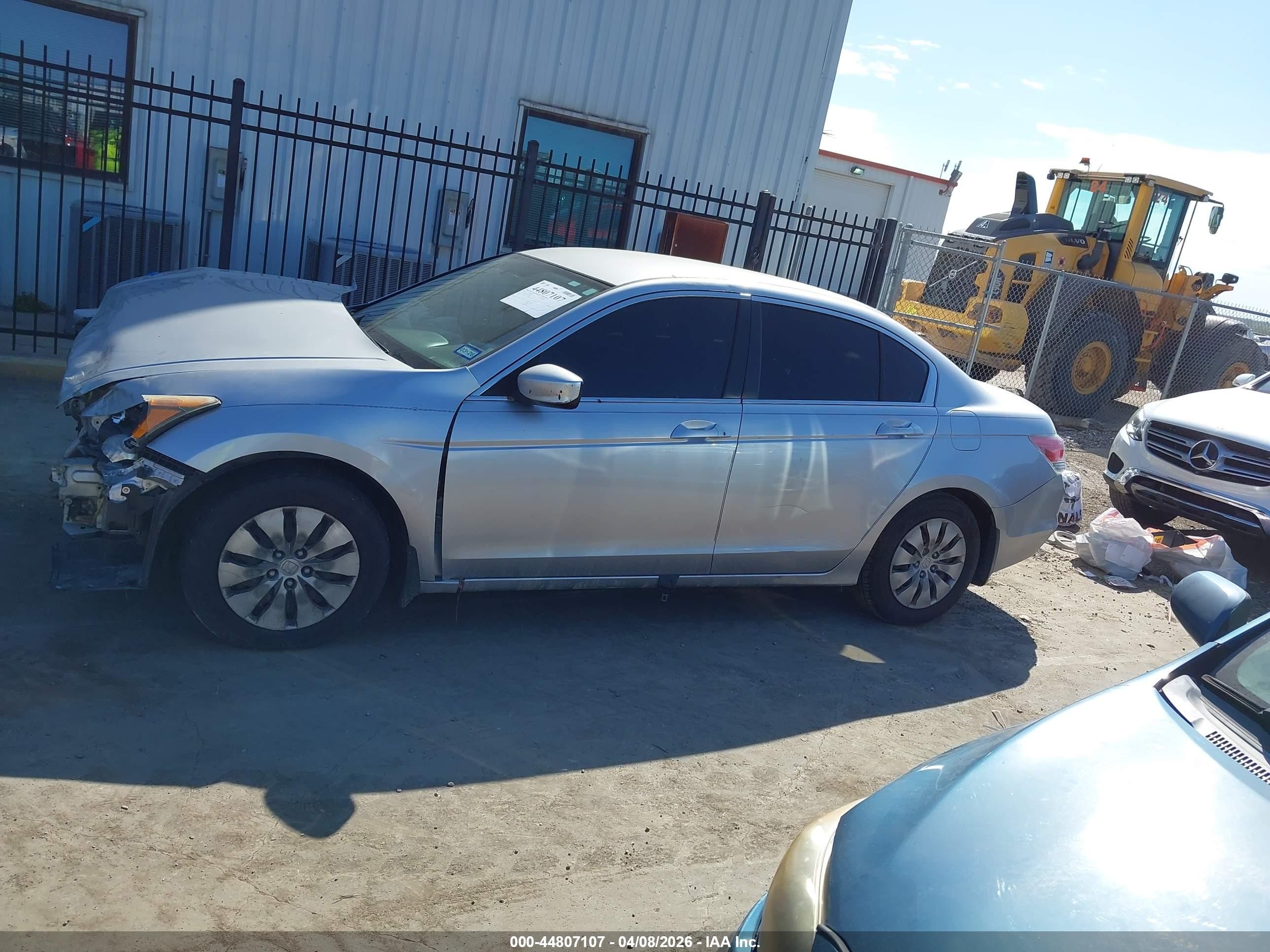 2011 Honda Accord 2.4 Lx Silver vin: 1HGCP2F39BA110856