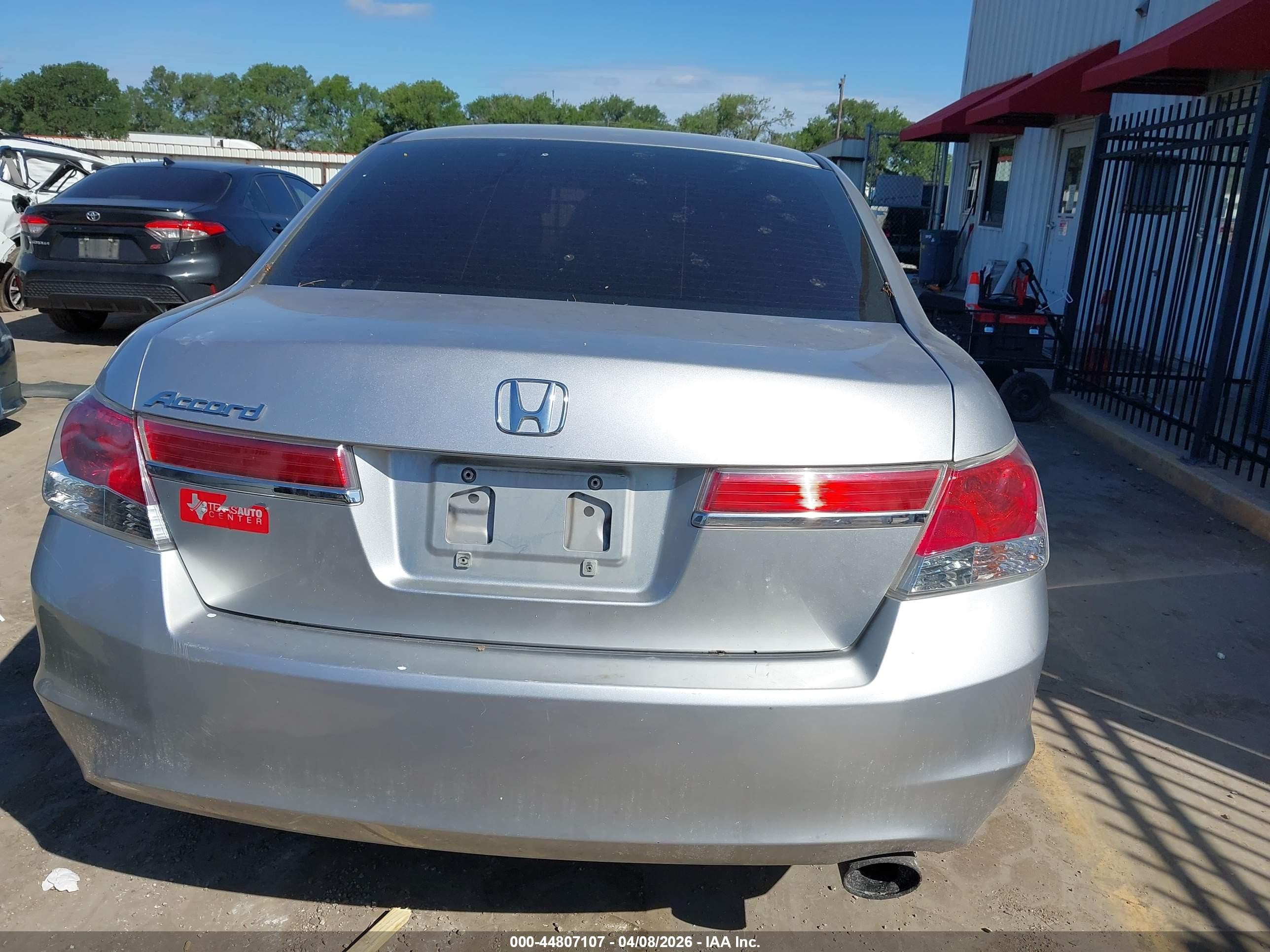 2011 Honda Accord 2.4 Lx Silver vin: 1HGCP2F39BA110856