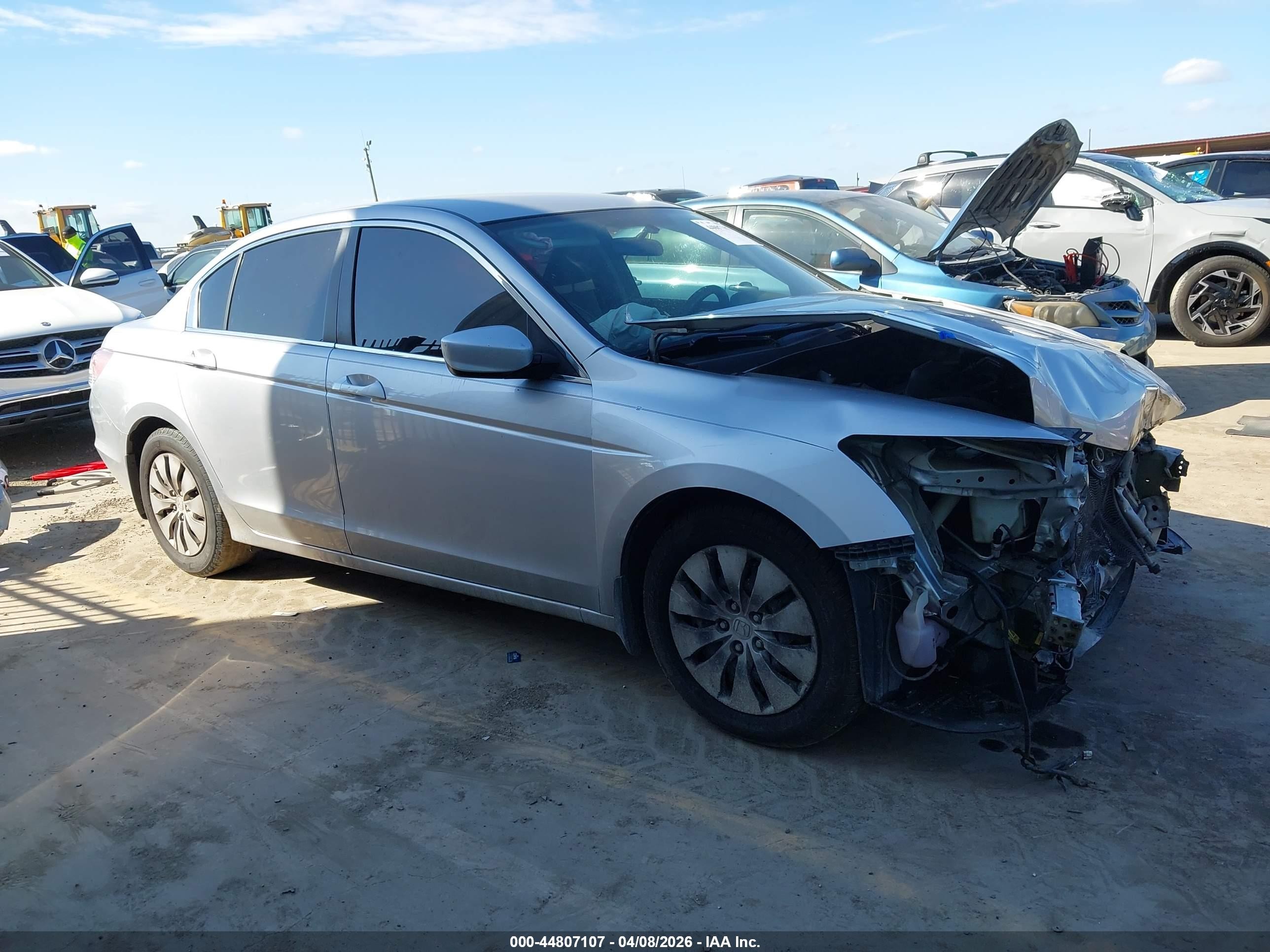 2011 Honda Accord 2.4 Lx Silver vin: 1HGCP2F39BA110856