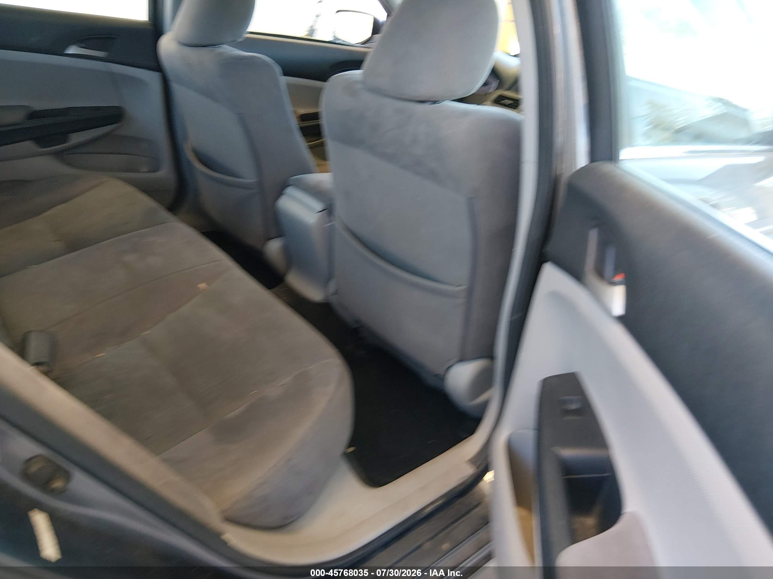 2011 Honda Accord 2.4 Lx Silver vin: 1HGCP2F39BA134932
