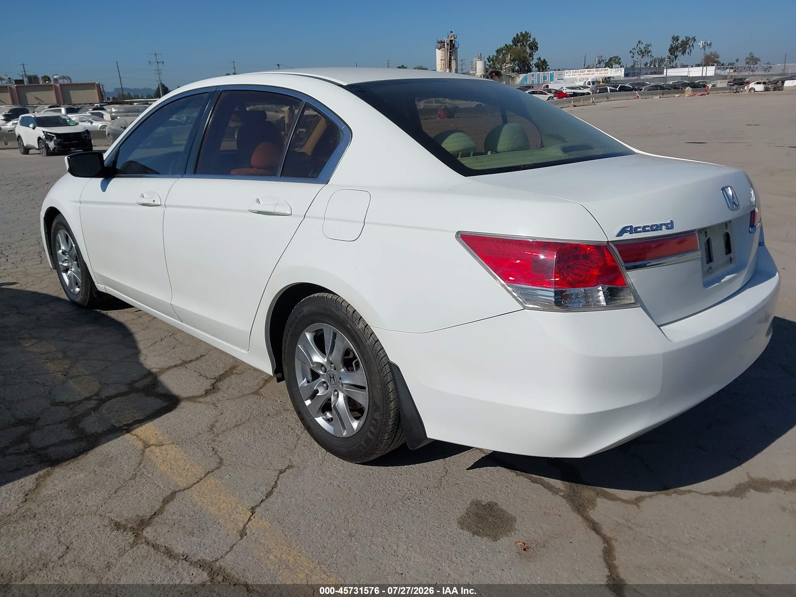 2012 Honda Accord Sdn Lx Белый vin: 1HGCP2F39CA015165