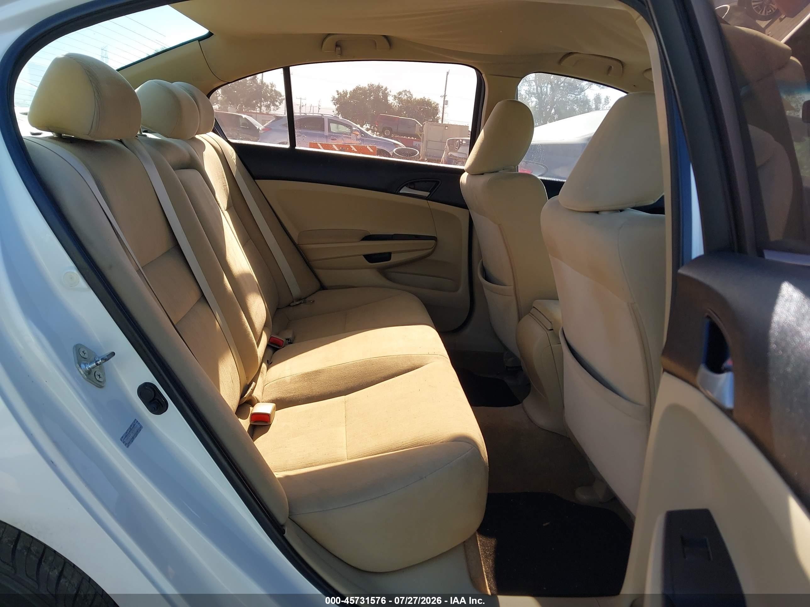 2012 Honda Accord Sdn Lx Белый vin: 1HGCP2F39CA015165