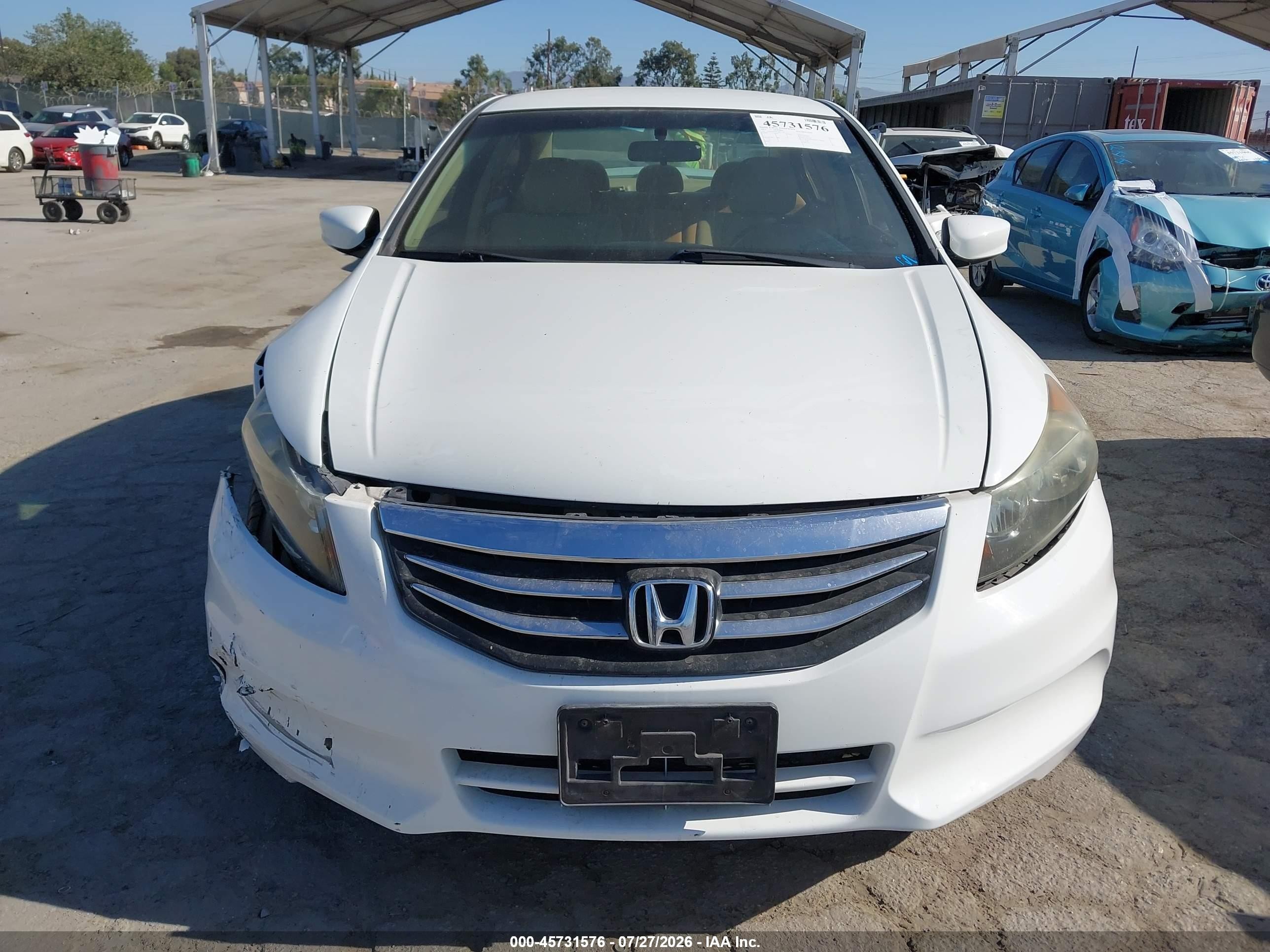 2012 Honda Accord Sdn Lx Белый vin: 1HGCP2F39CA015165