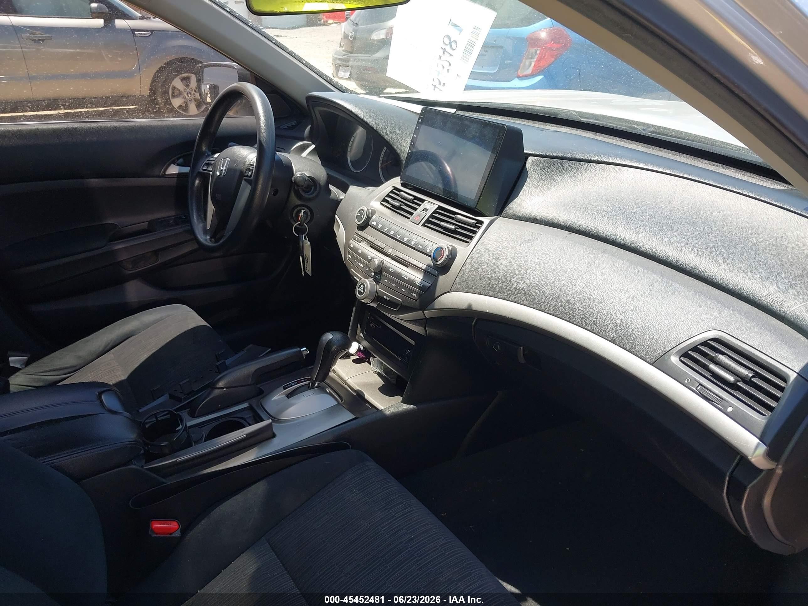 2012 Honda Accord 2.4 Lx Silver vin: 1HGCP2F39CA027784