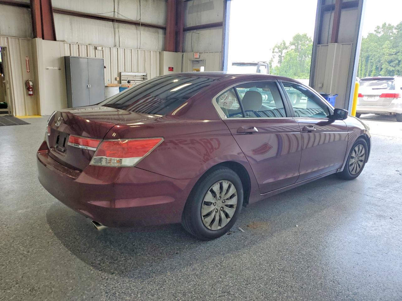 2012 Honda Accord Lx Burgundy vin: 1HGCP2F39CA076807