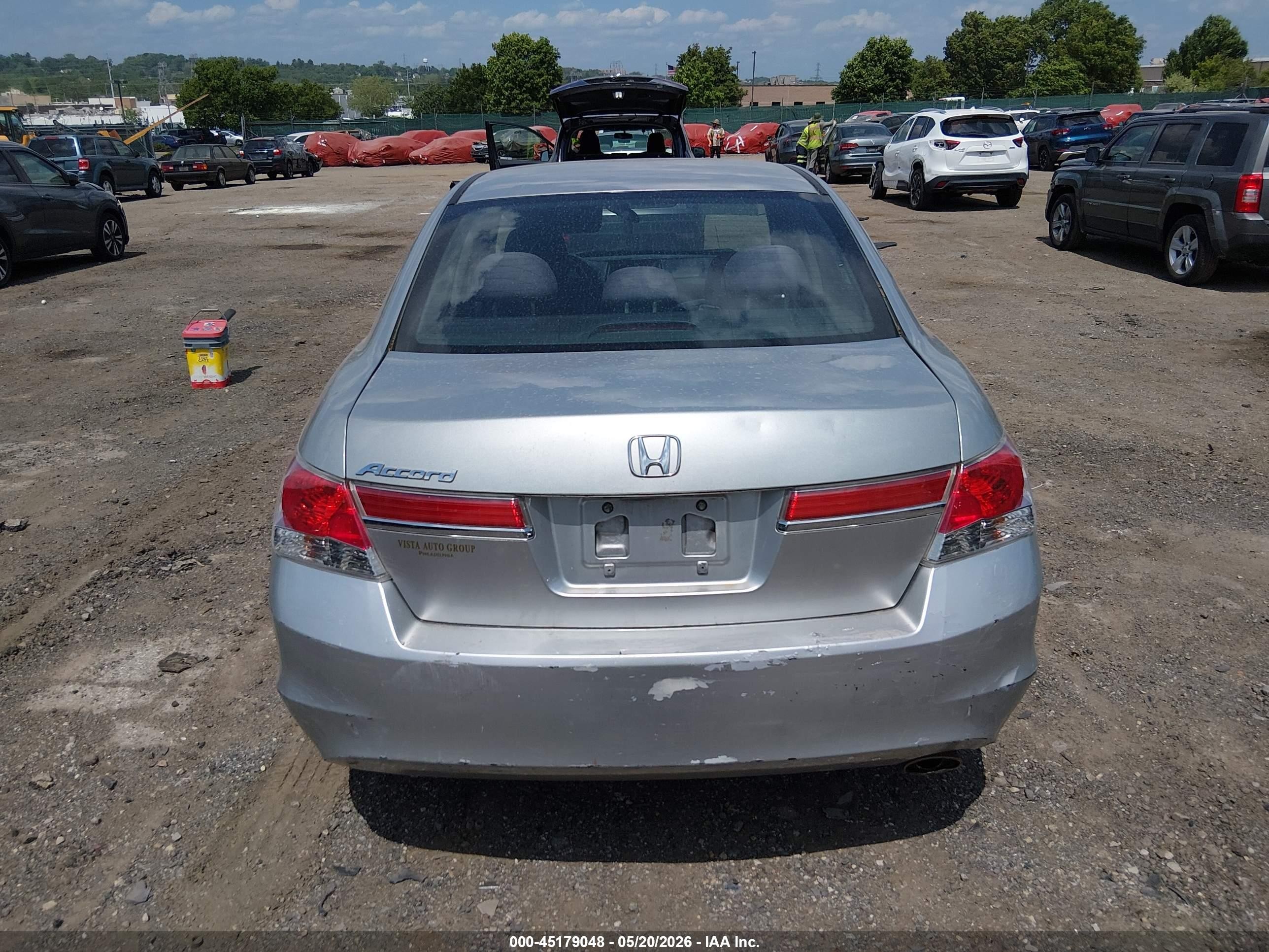 2012 Honda Accord 2.4 Lx Silver vin: 1HGCP2F39CA132616