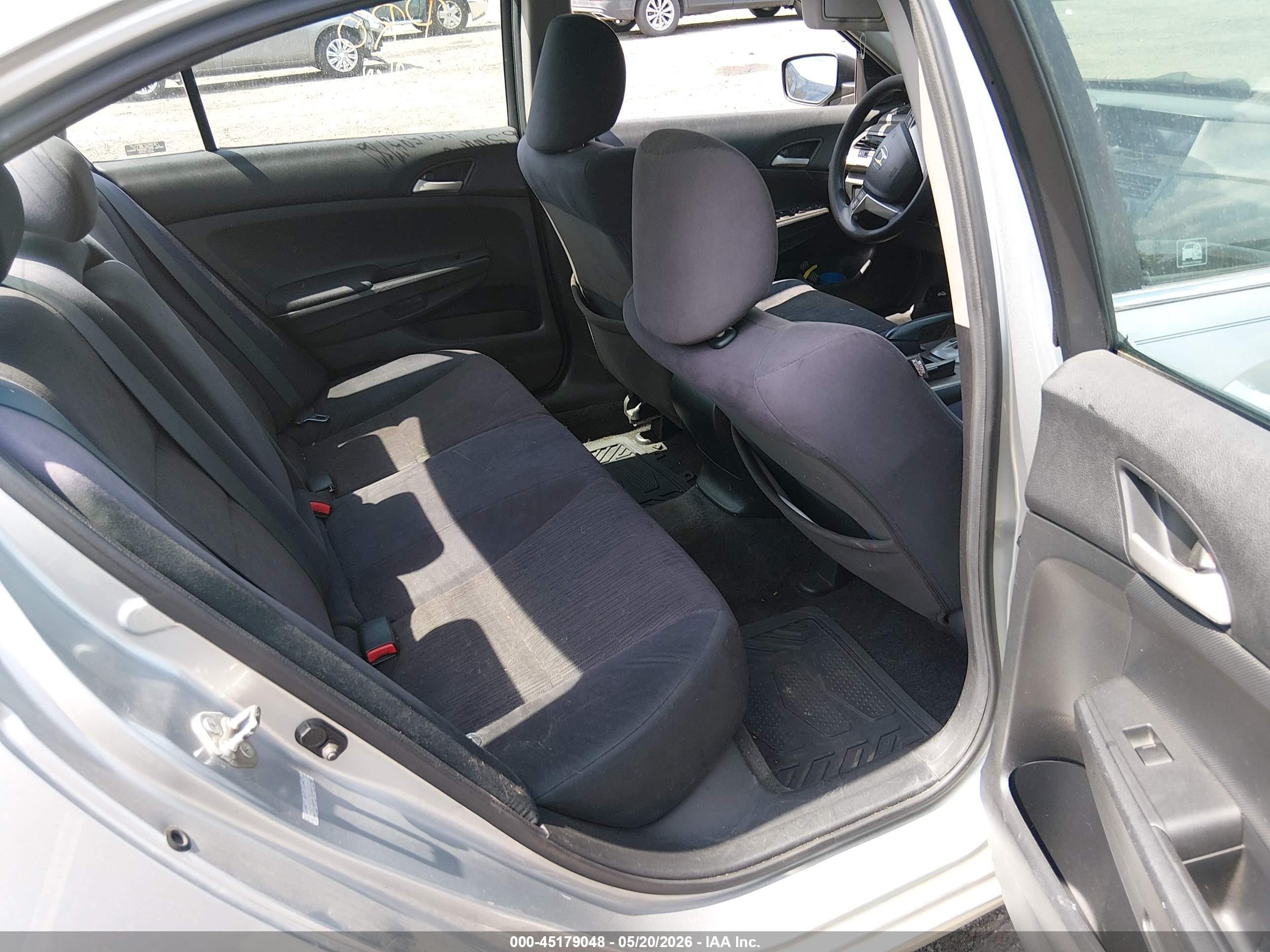 2012 Honda Accord 2.4 Lx Silver vin: 1HGCP2F39CA132616