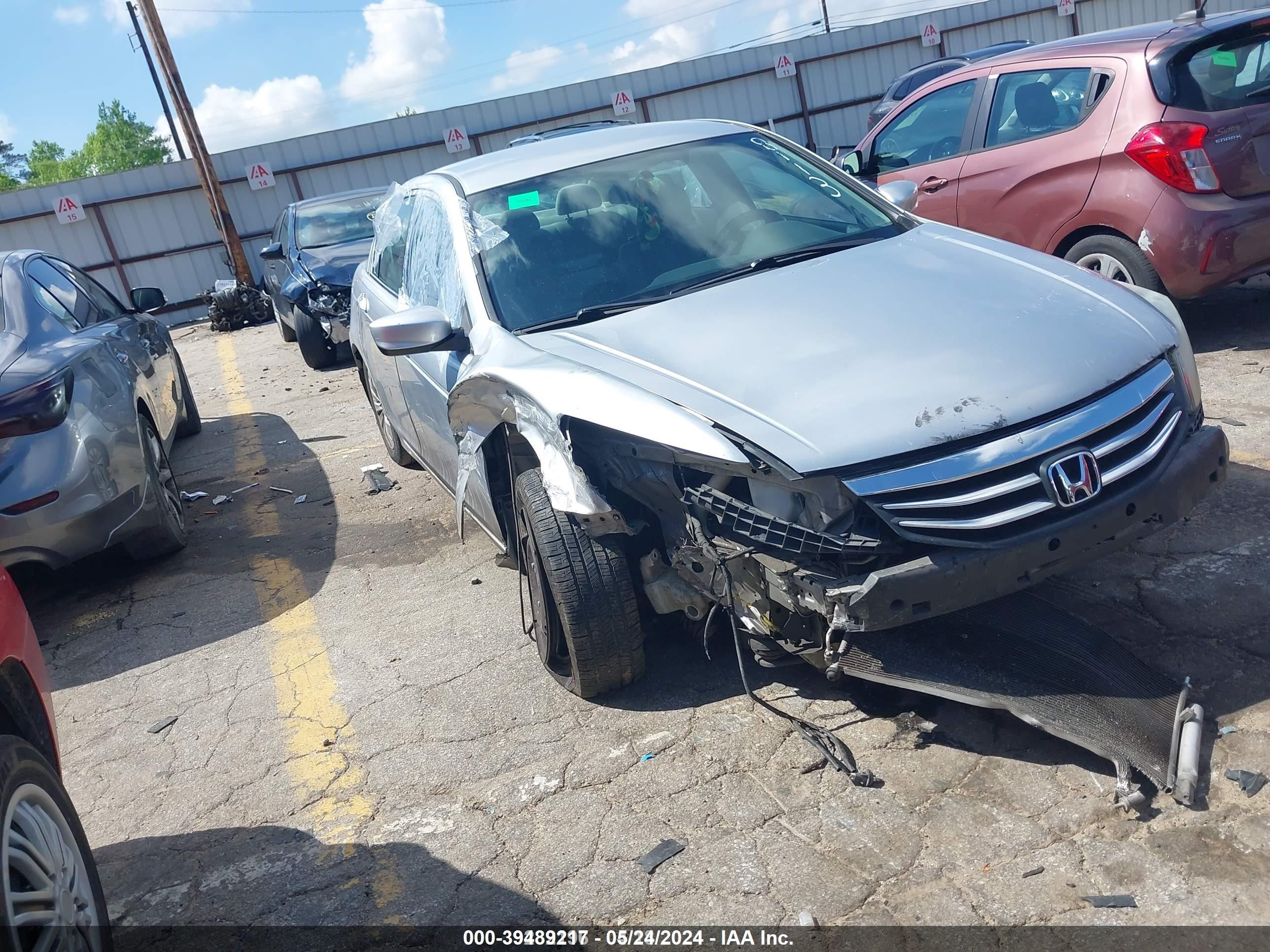 2012 Honda Accord 2.4 Lx Серебряный vin: 1HGCP2F39CA168113