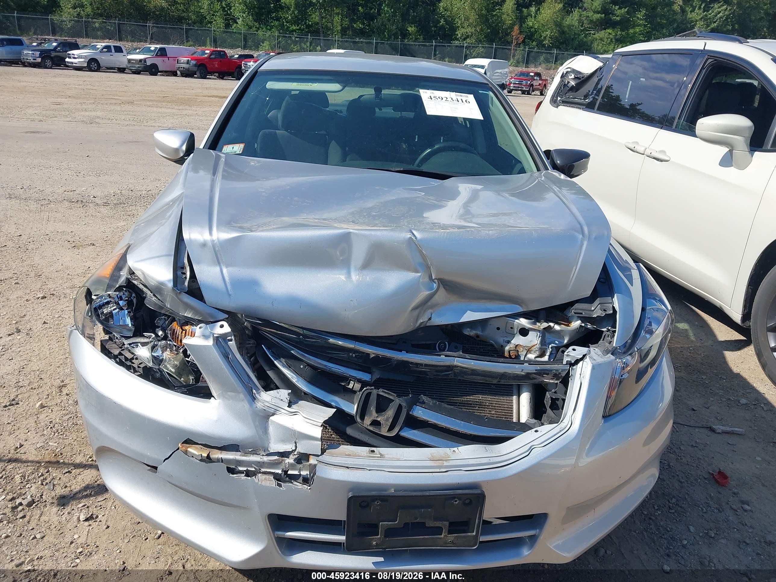 2012 Honda Accord Sdn Lx Серебряный vin: 1HGCP2F39CA240816