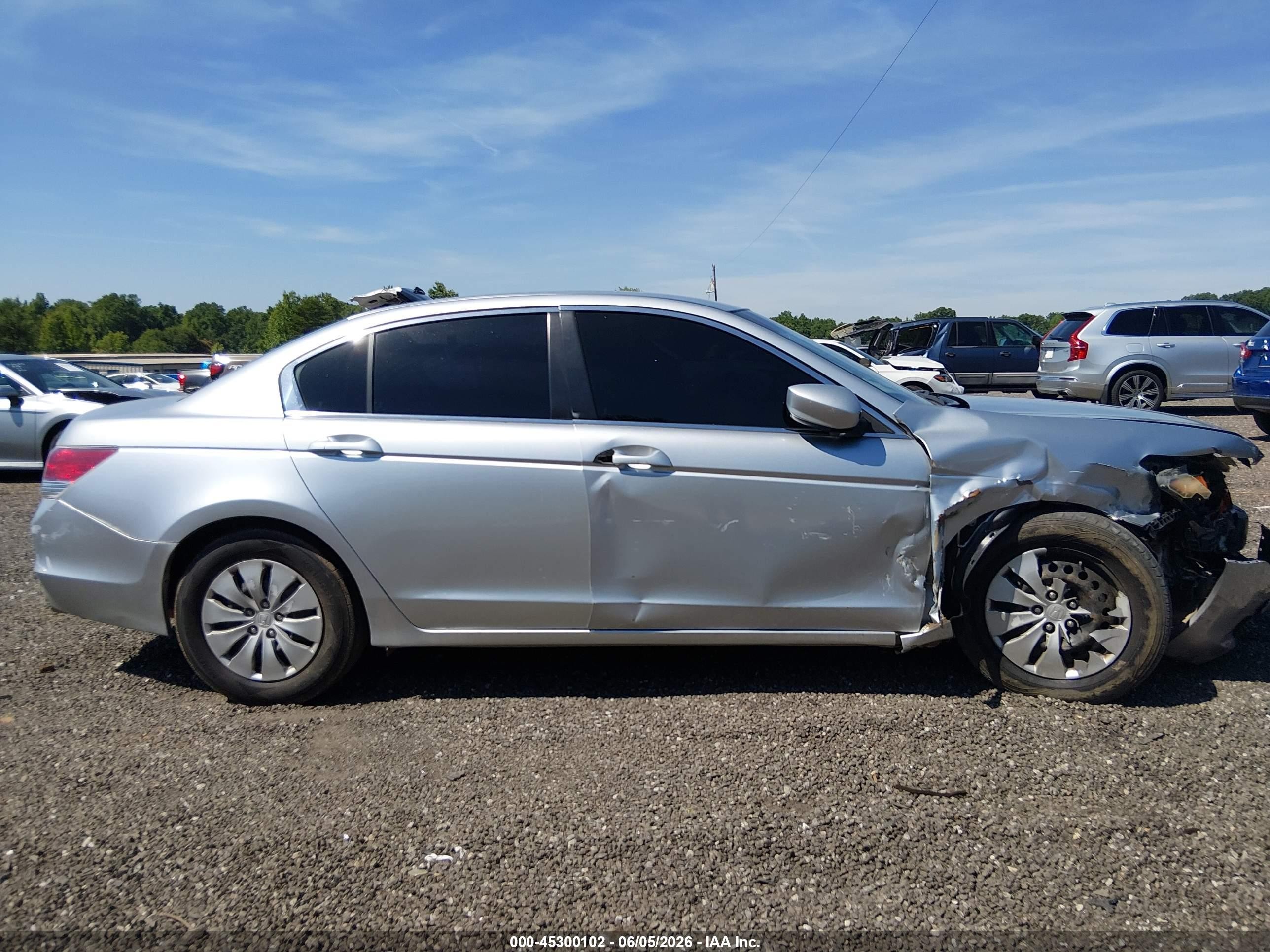 2010 Honda Accord 2.4 Lx Silver vin: 1HGCP2F3XAA068826