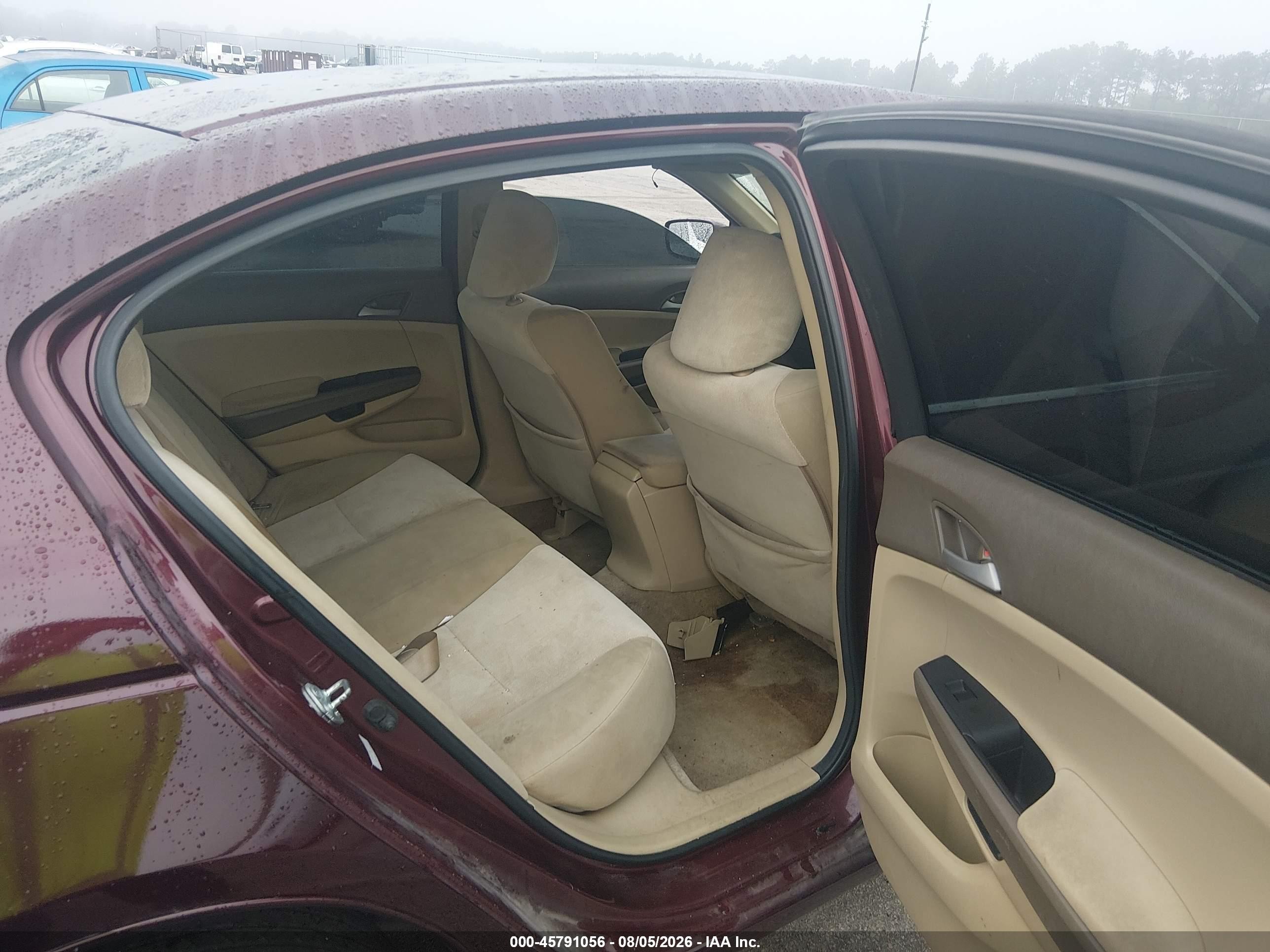 2010 Honda Accord 2.4 Lx Red vin: 1HGCP2F3XAA122870