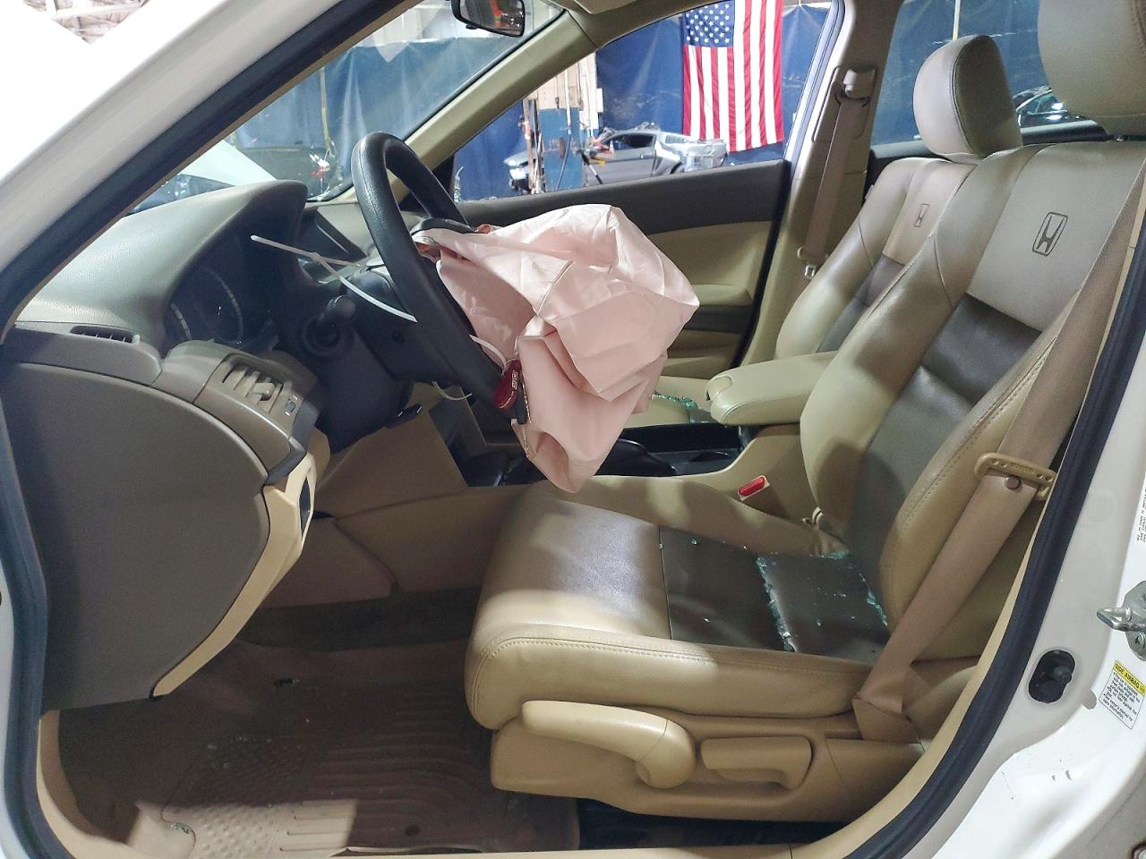 2010 Honda Accord Lx White vin: 1HGCP2F3XAA131469