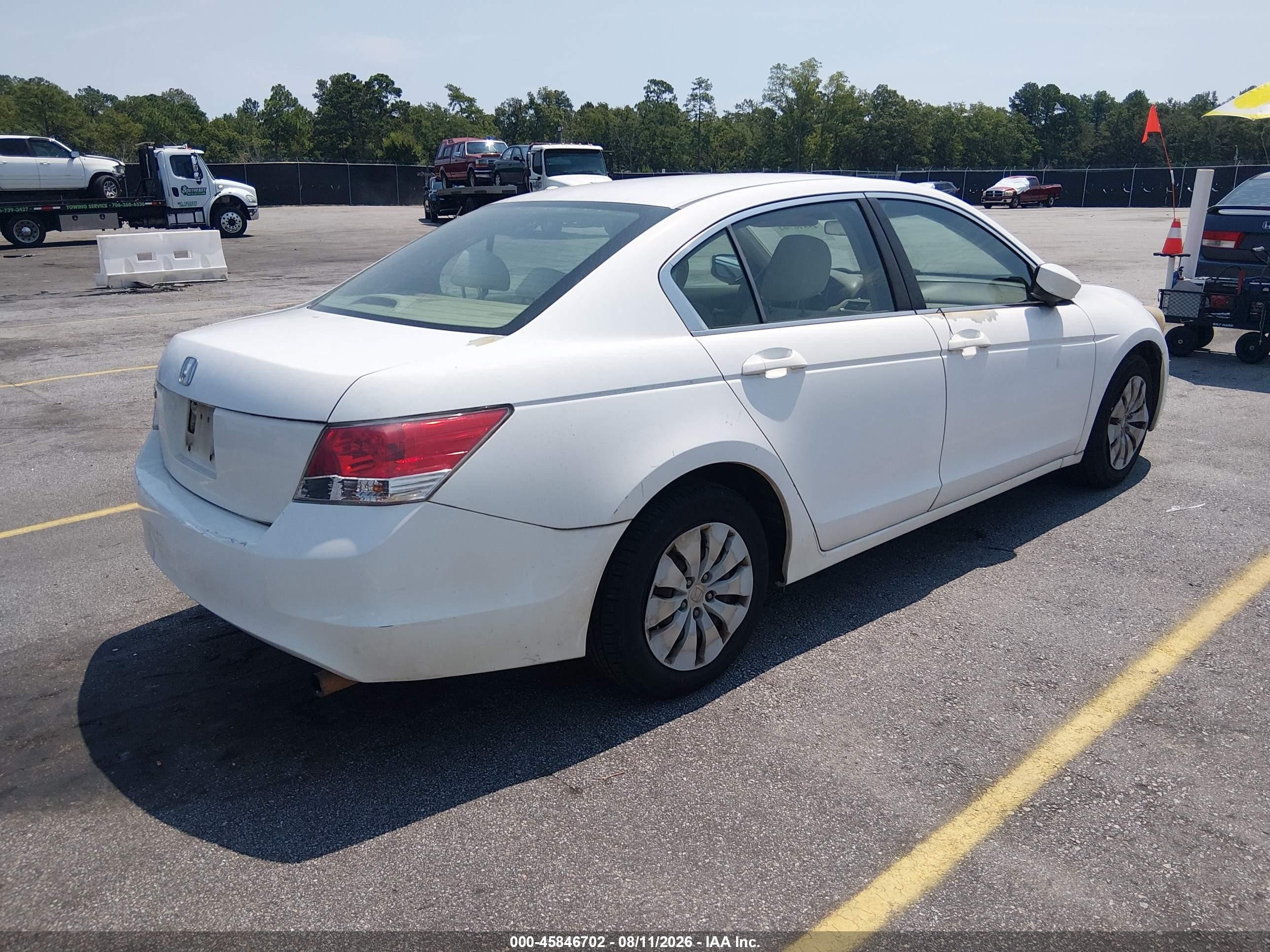 2010 Honda Accord 2.4 Lx White vin: 1HGCP2F3XAA153942