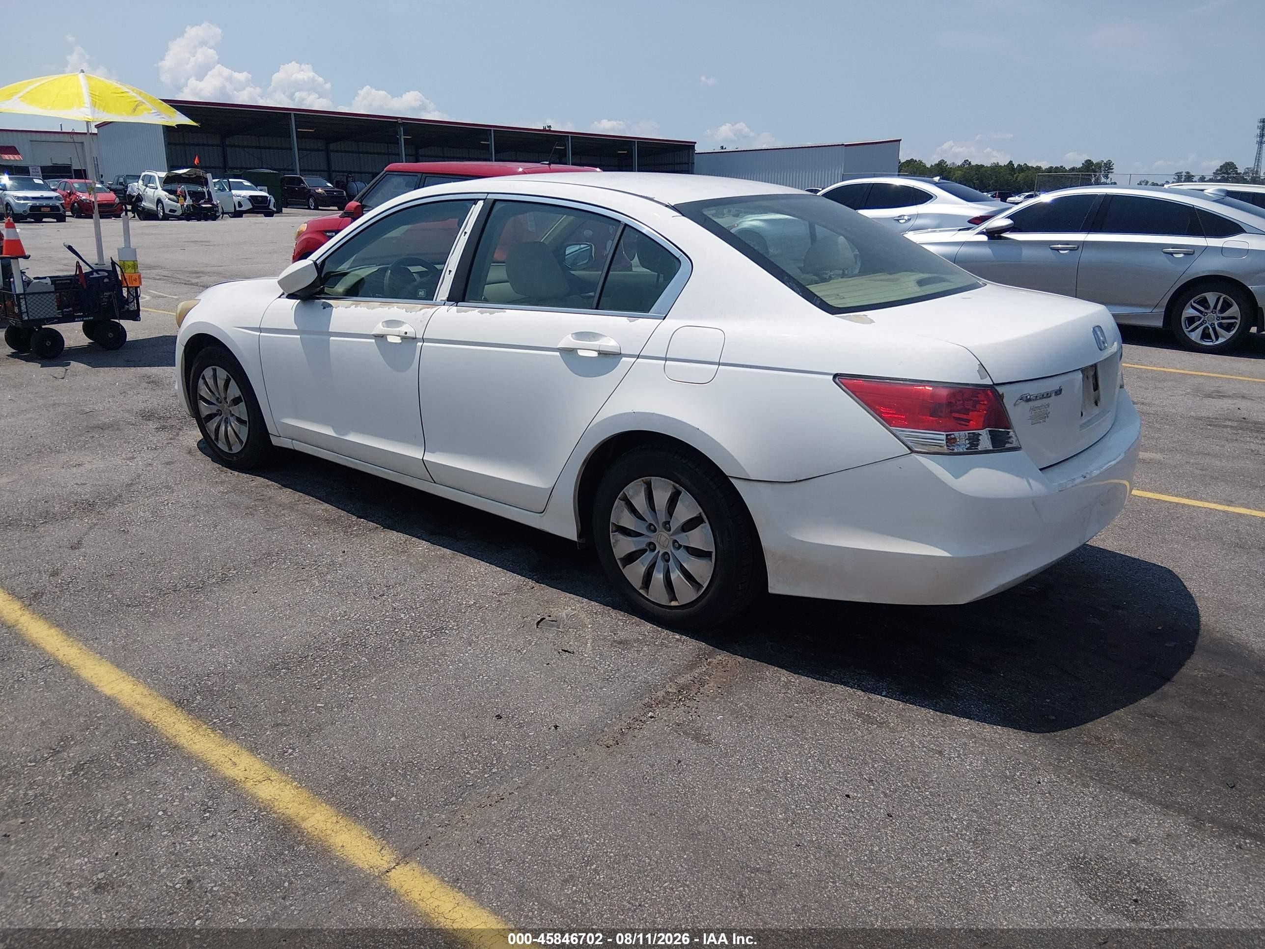 2010 Honda Accord 2.4 Lx White vin: 1HGCP2F3XAA153942
