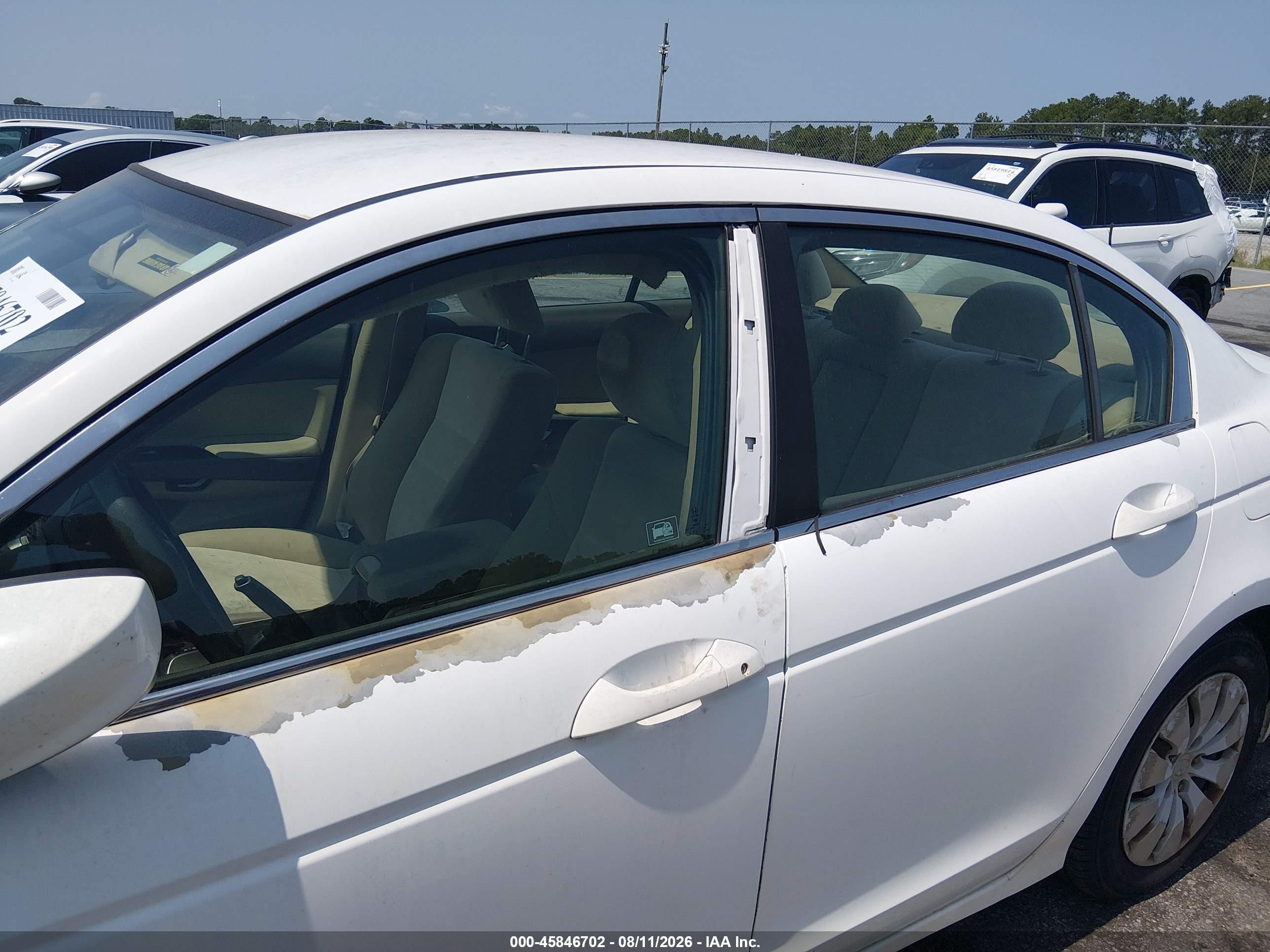 2010 Honda Accord 2.4 Lx White vin: 1HGCP2F3XAA153942