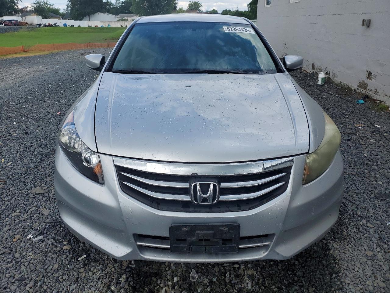2011 Honda Accord Lx Silver vin: 1HGCP2F3XBA037626