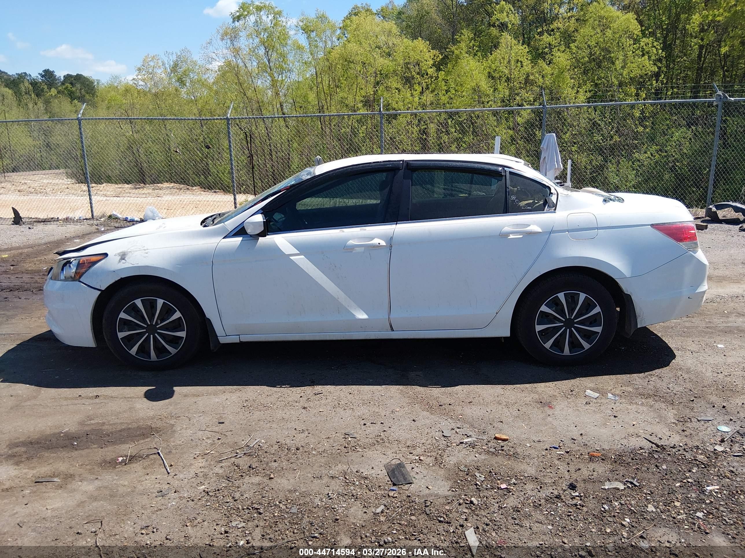 2011 Honda Accord 2.4 Lx White vin: 1HGCP2F3XBA061165