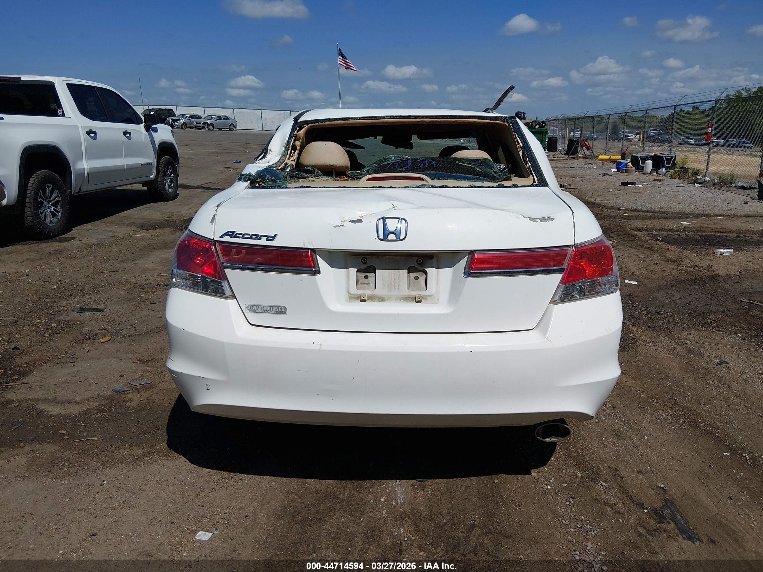 2011 Honda Accord 2.4 Lx White vin: 1HGCP2F3XBA061165