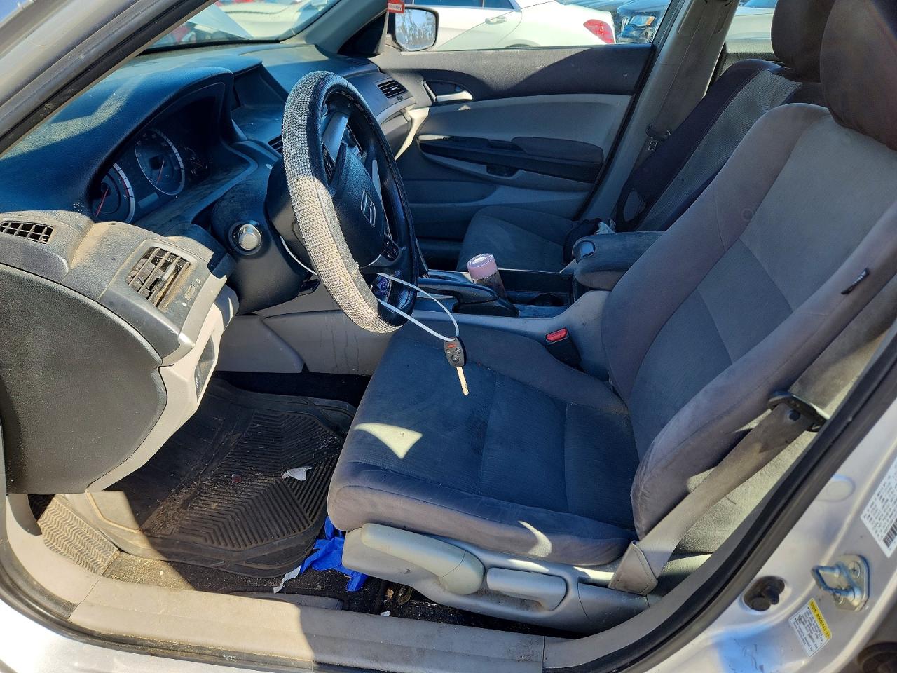 2011 Honda Accord Lx Silver vin: 1HGCP2F3XBA112972