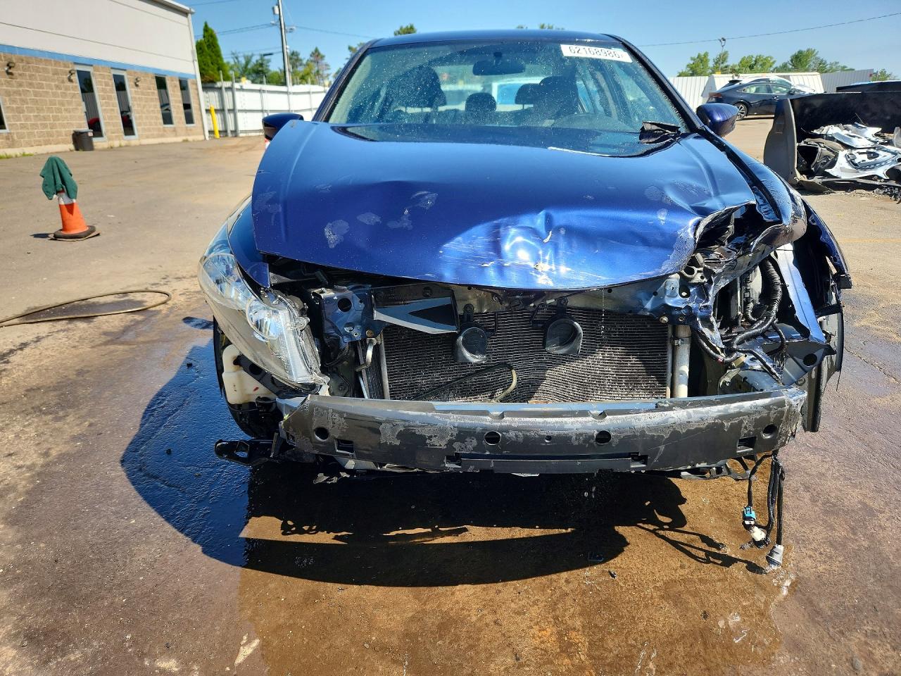 2011 Honda Accord Lx Blue vin: 1HGCP2F3XBA150055