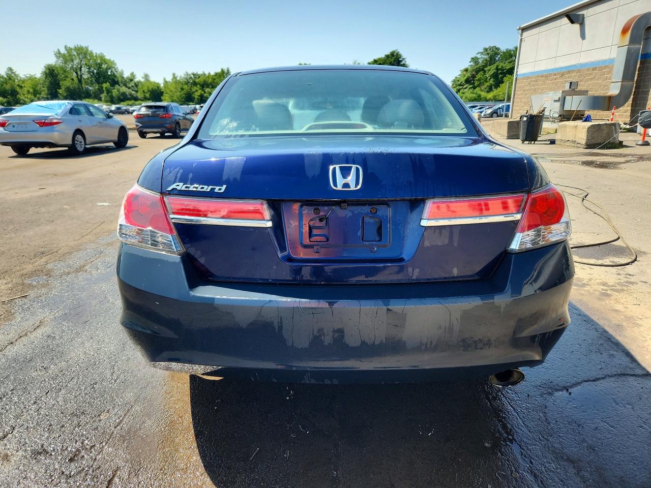 2011 Honda Accord Lx Blue vin: 1HGCP2F3XBA150055