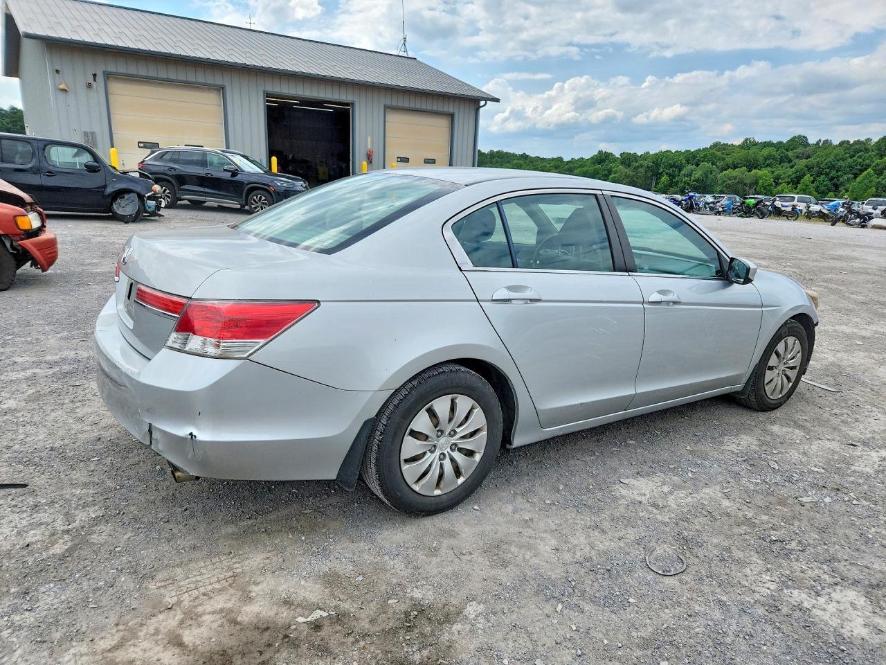 2012 Honda Accord Lx Silver vin: 1HGCP2F3XCA076895