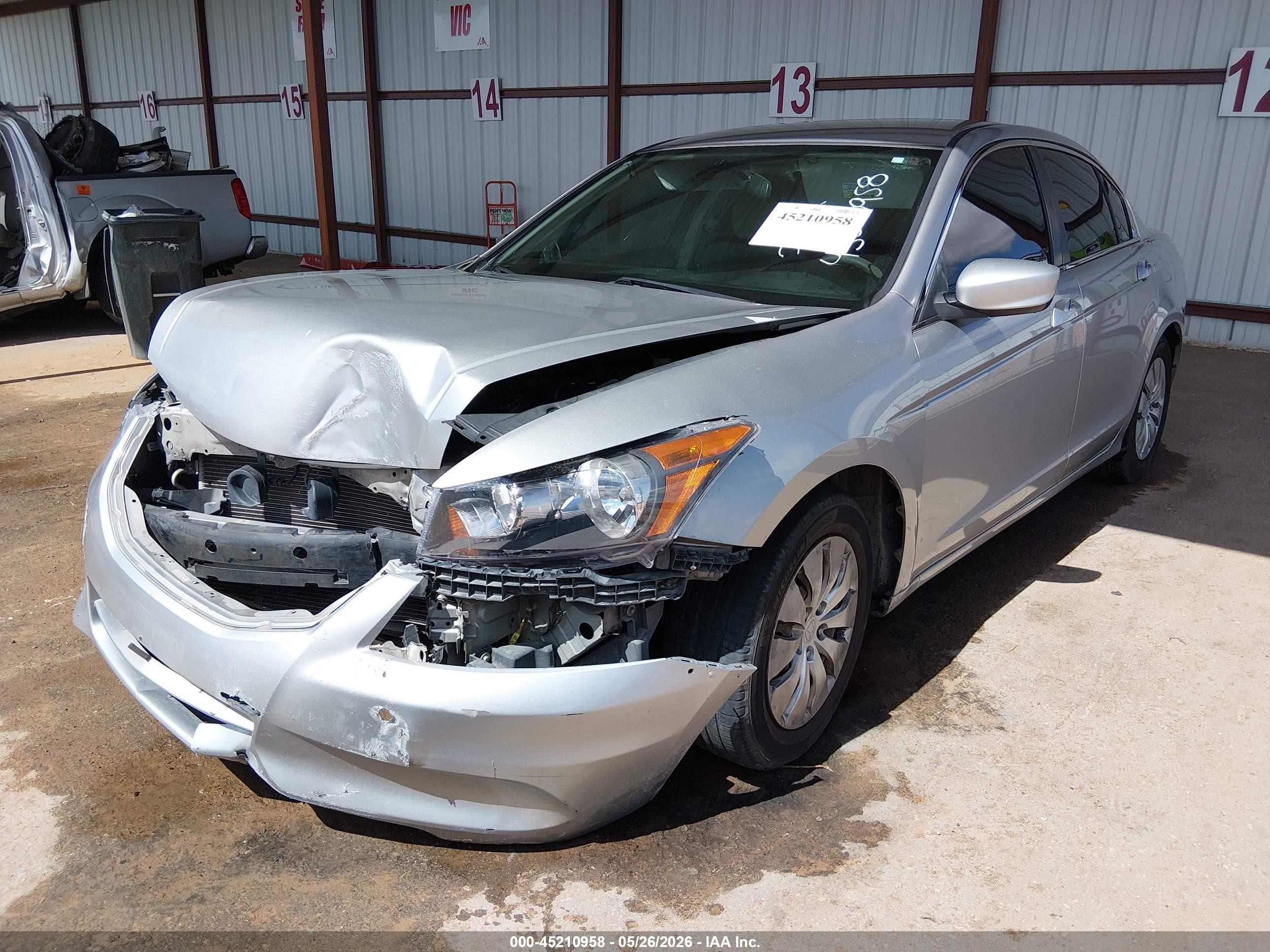 2012 Honda Accord 2.4 Lx White vin: 1HGCP2F3XCA127523