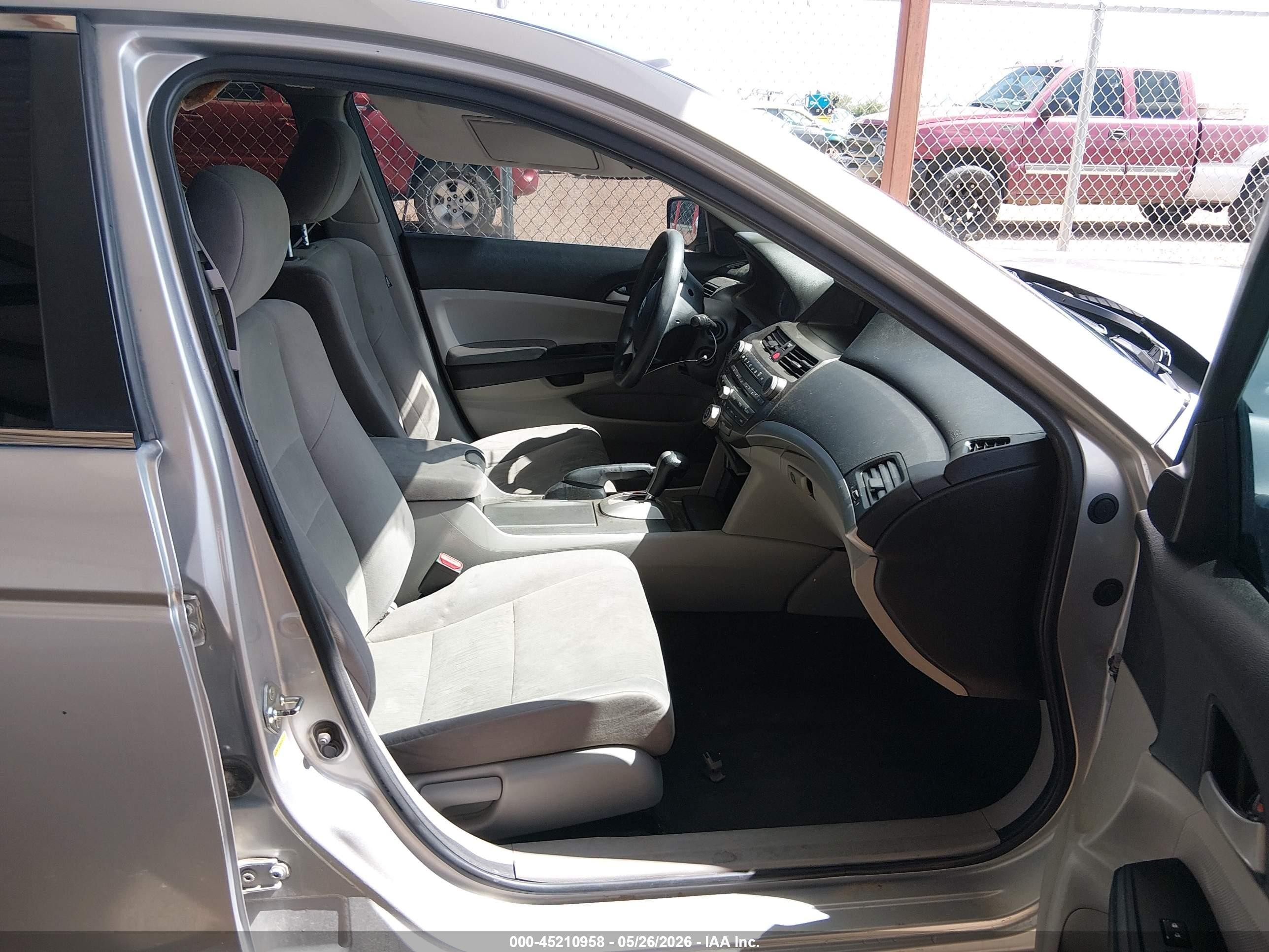 2012 Honda Accord 2.4 Lx White vin: 1HGCP2F3XCA127523