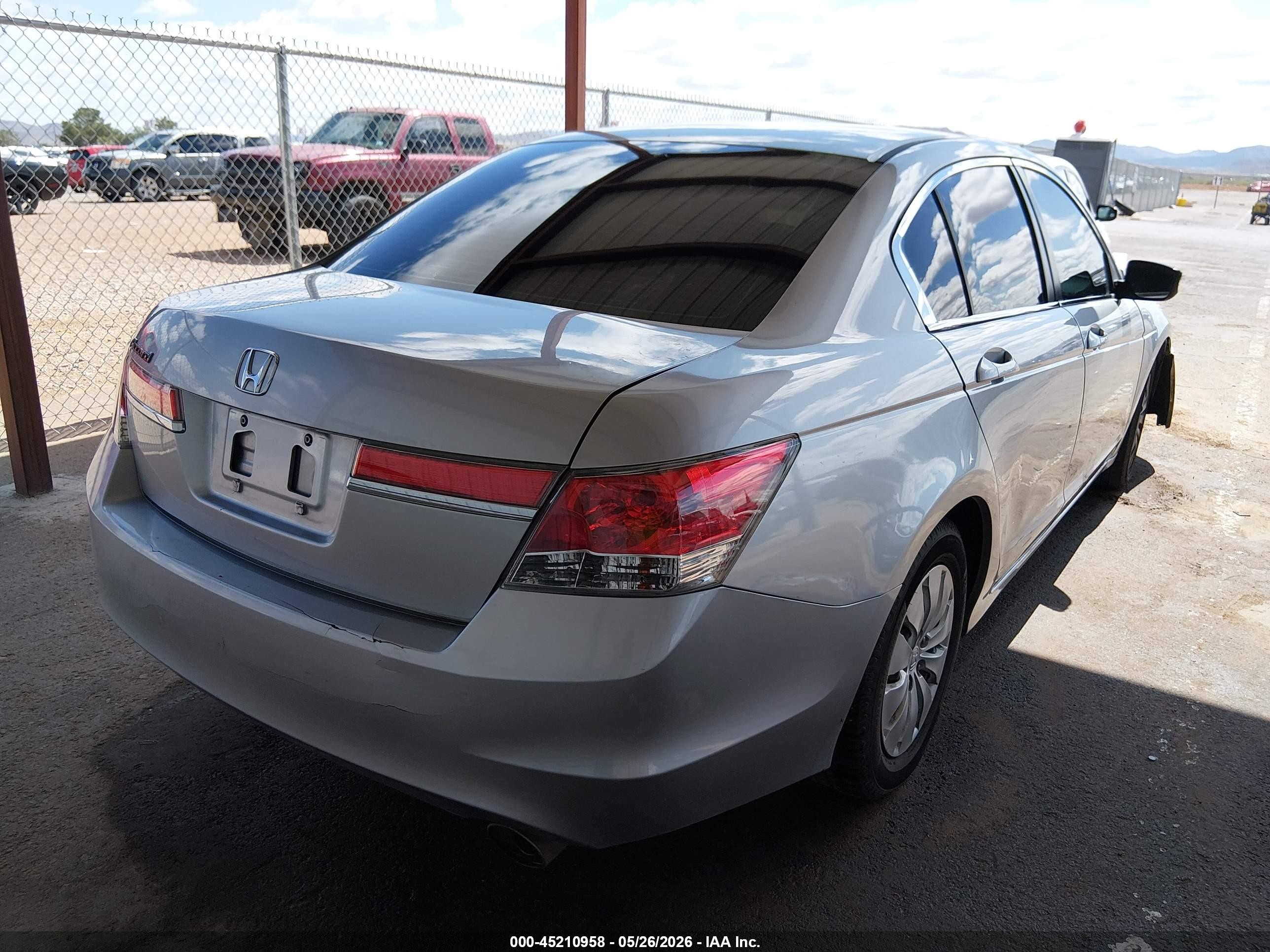 2012 Honda Accord 2.4 Lx White vin: 1HGCP2F3XCA127523
