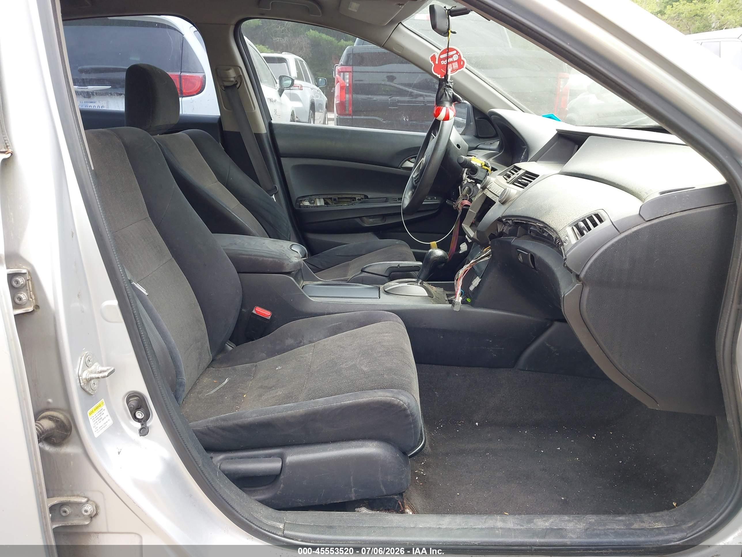 2010 Honda Accord 2.4 Lx-p Silver vin: 1HGCP2F40AA049890