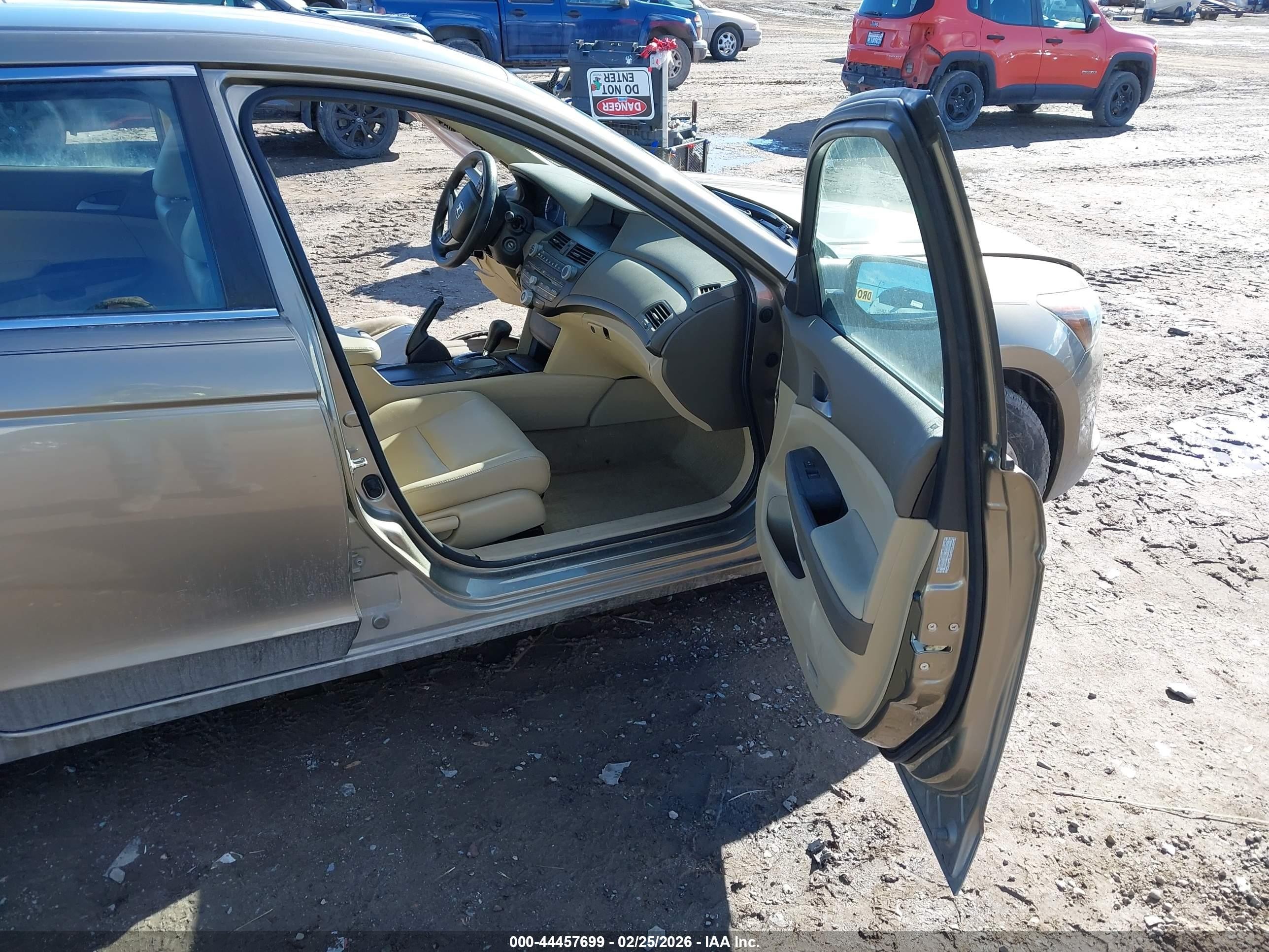 2010 Honda Accord 2.4 Lx-p Gold vin: 1HGCP2F41AA145186