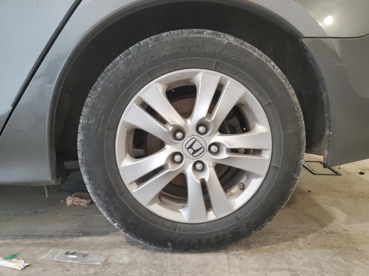 2011 Honda Accord Lxp Gray vin: 1HGCP2F41BA022358 Damage: Left Rear Wheel, Curb Rash, 5 To 6 Inches